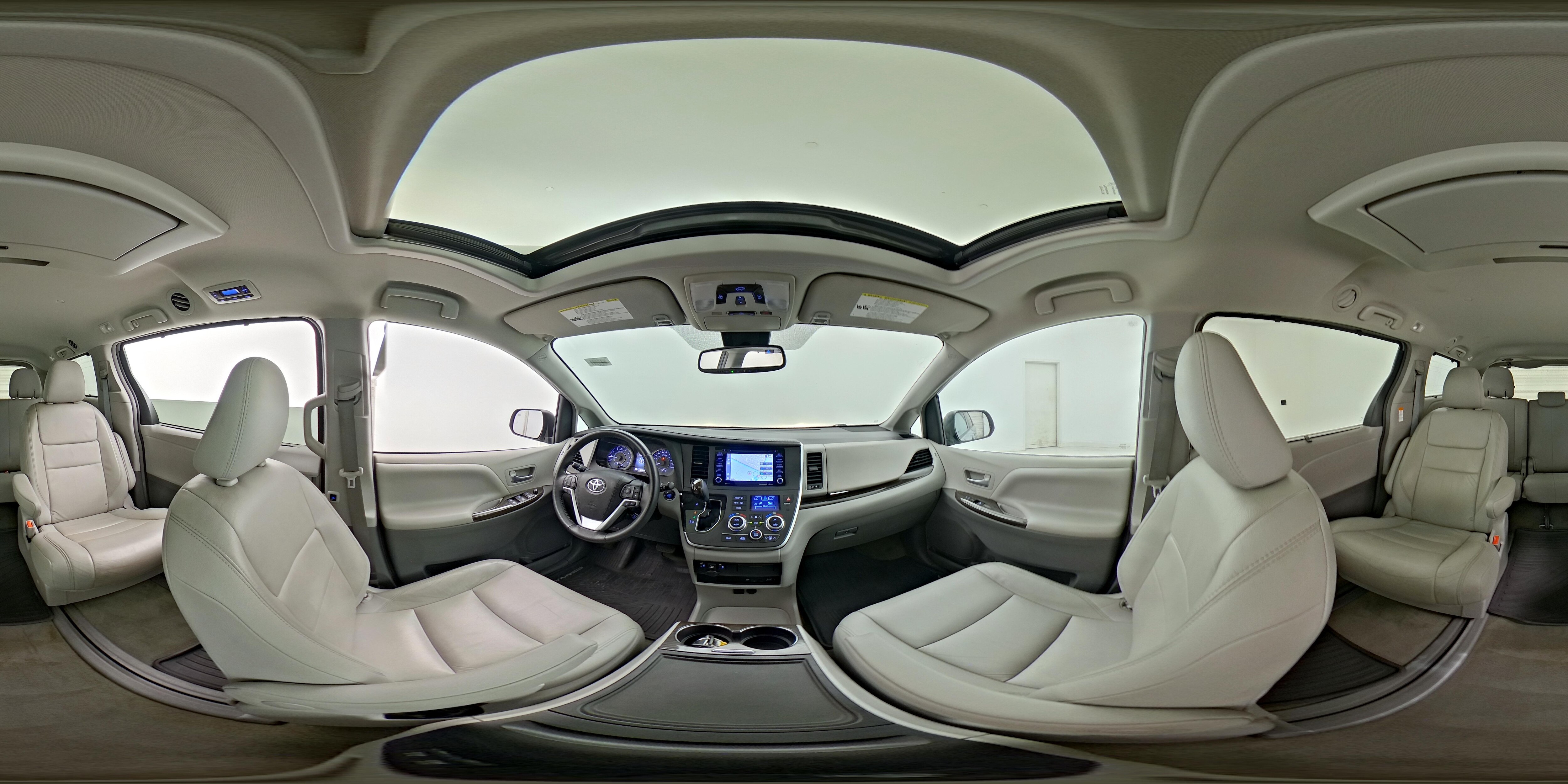 2018 Toyota Sienna XLE Premium - Photo 28