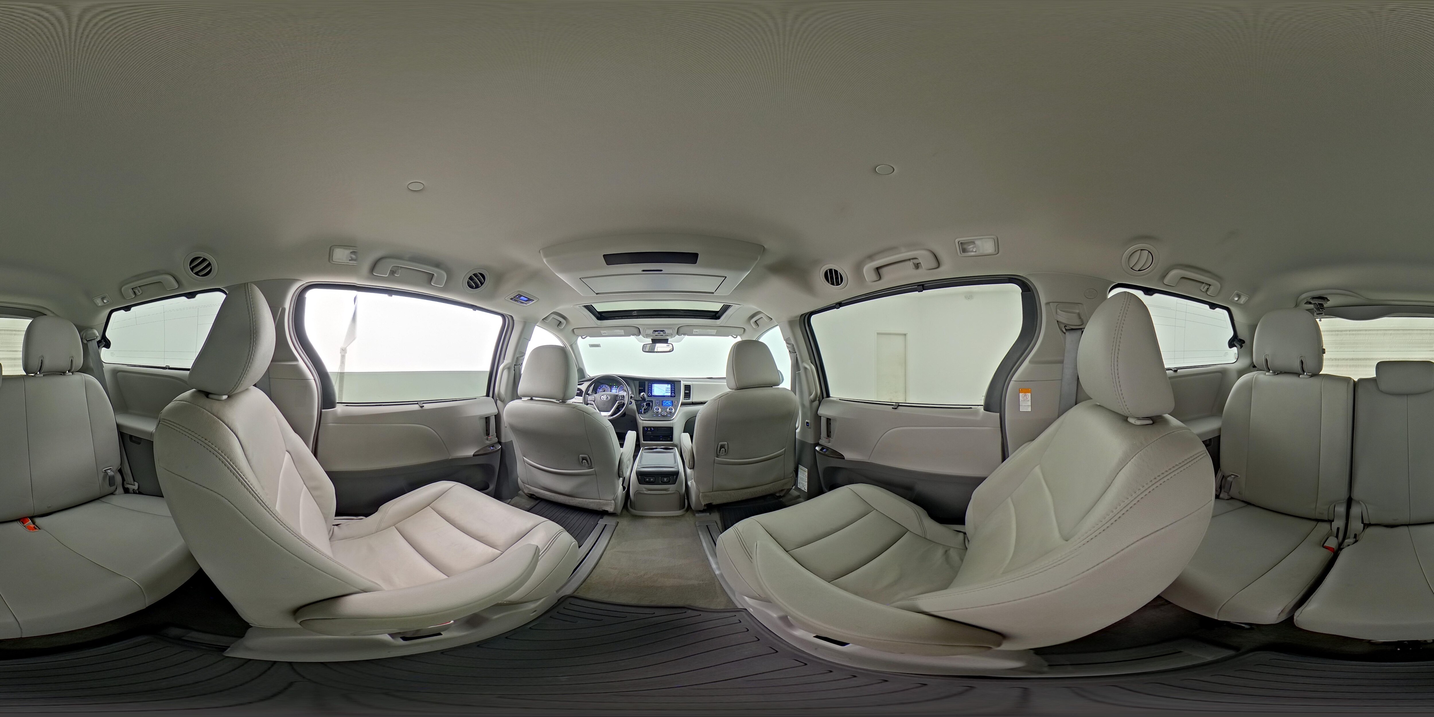 2018 Toyota Sienna XLE Premium - Photo 29