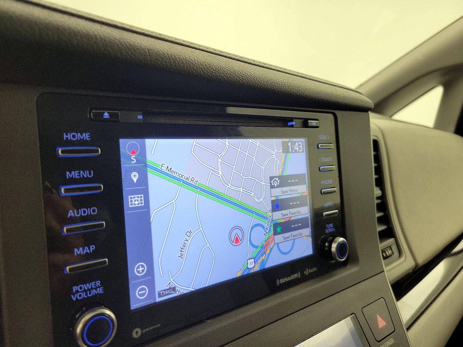 2018 Toyota Sienna XLE Premium - Photo 15