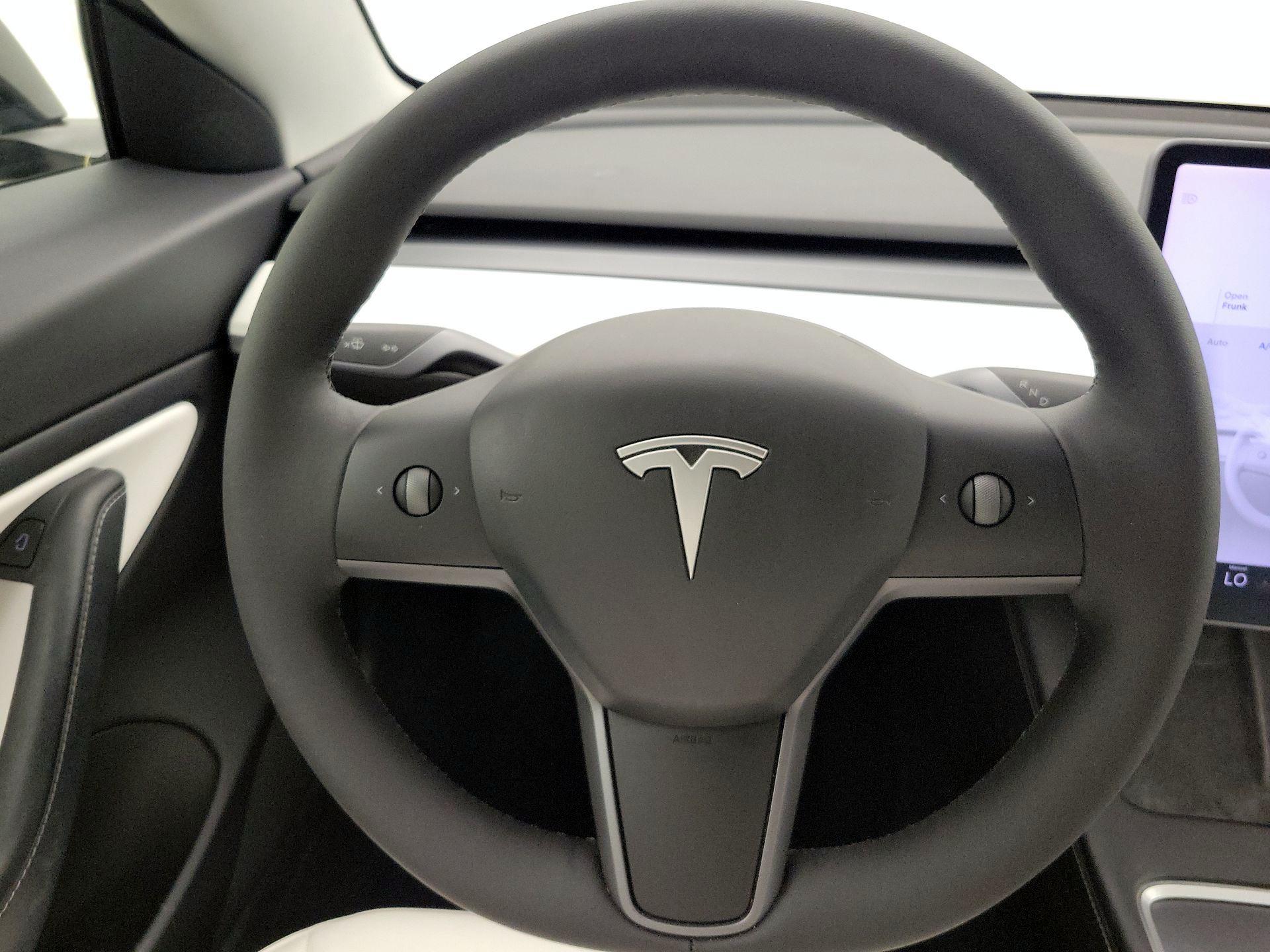 Thumbnail: 2021 Tesla Model 3 - 10