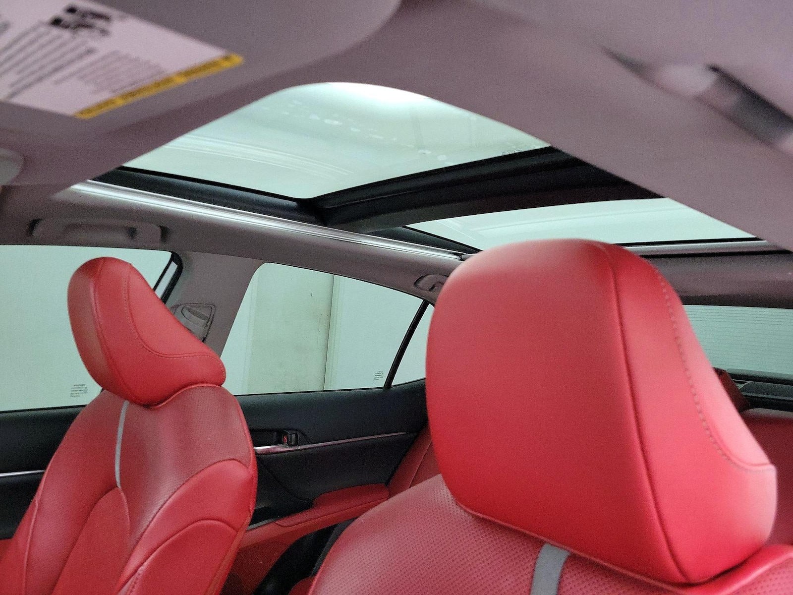 2020 Toyota Camry XSE - Photo 21