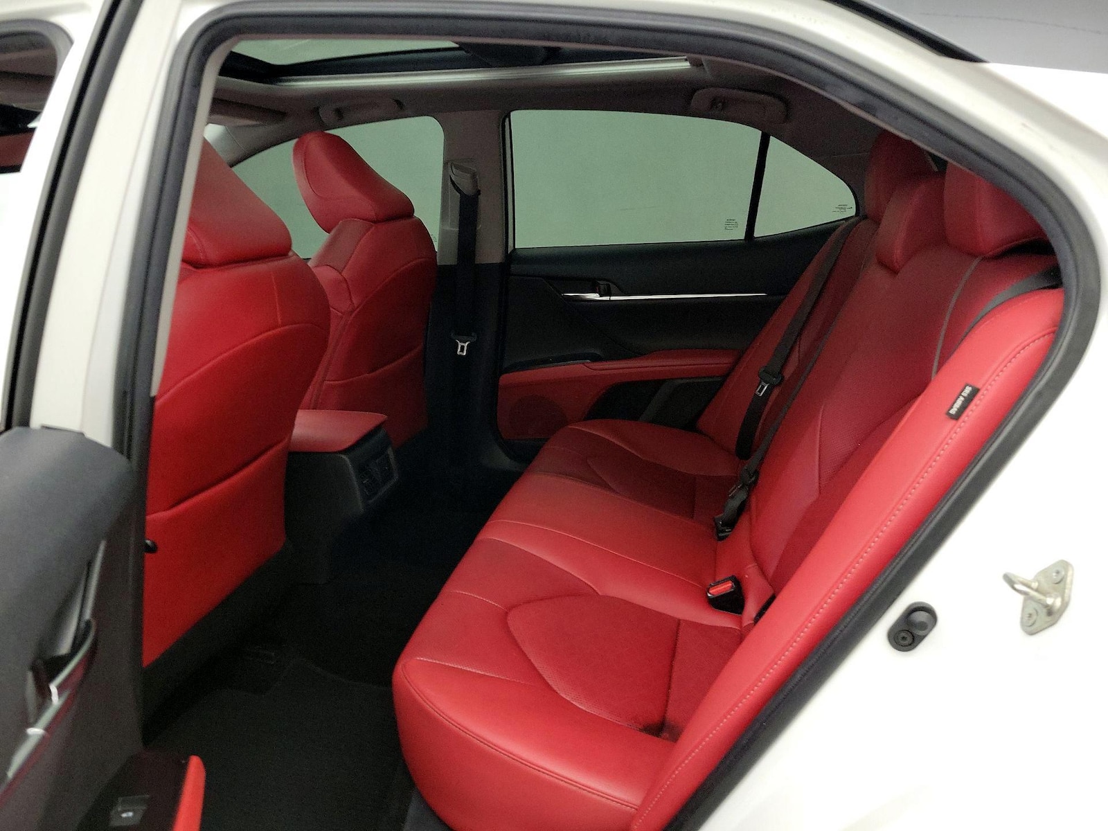 2020 Toyota Camry XSE - Photo 22