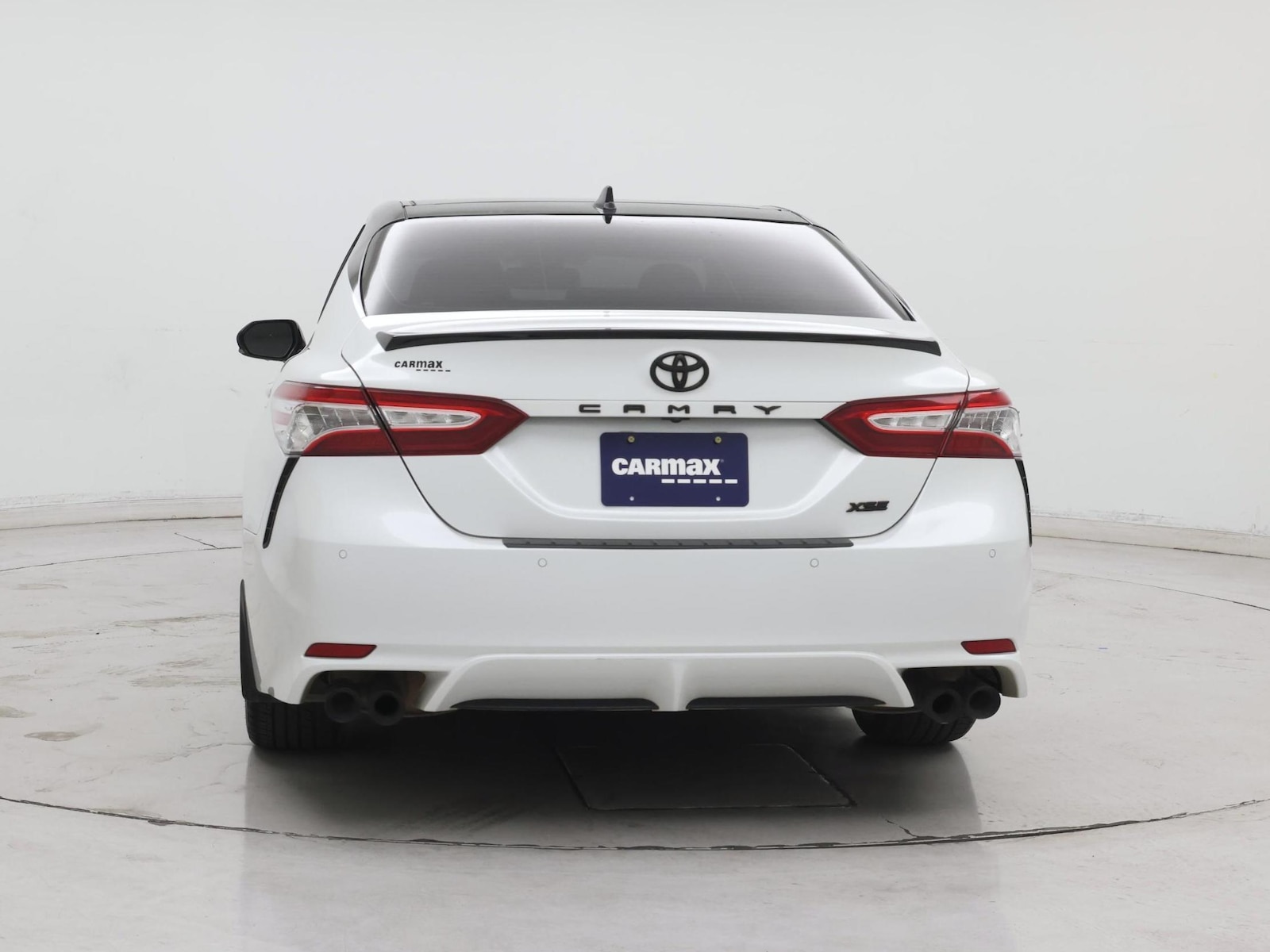 2020 Toyota Camry XSE - Photo 7