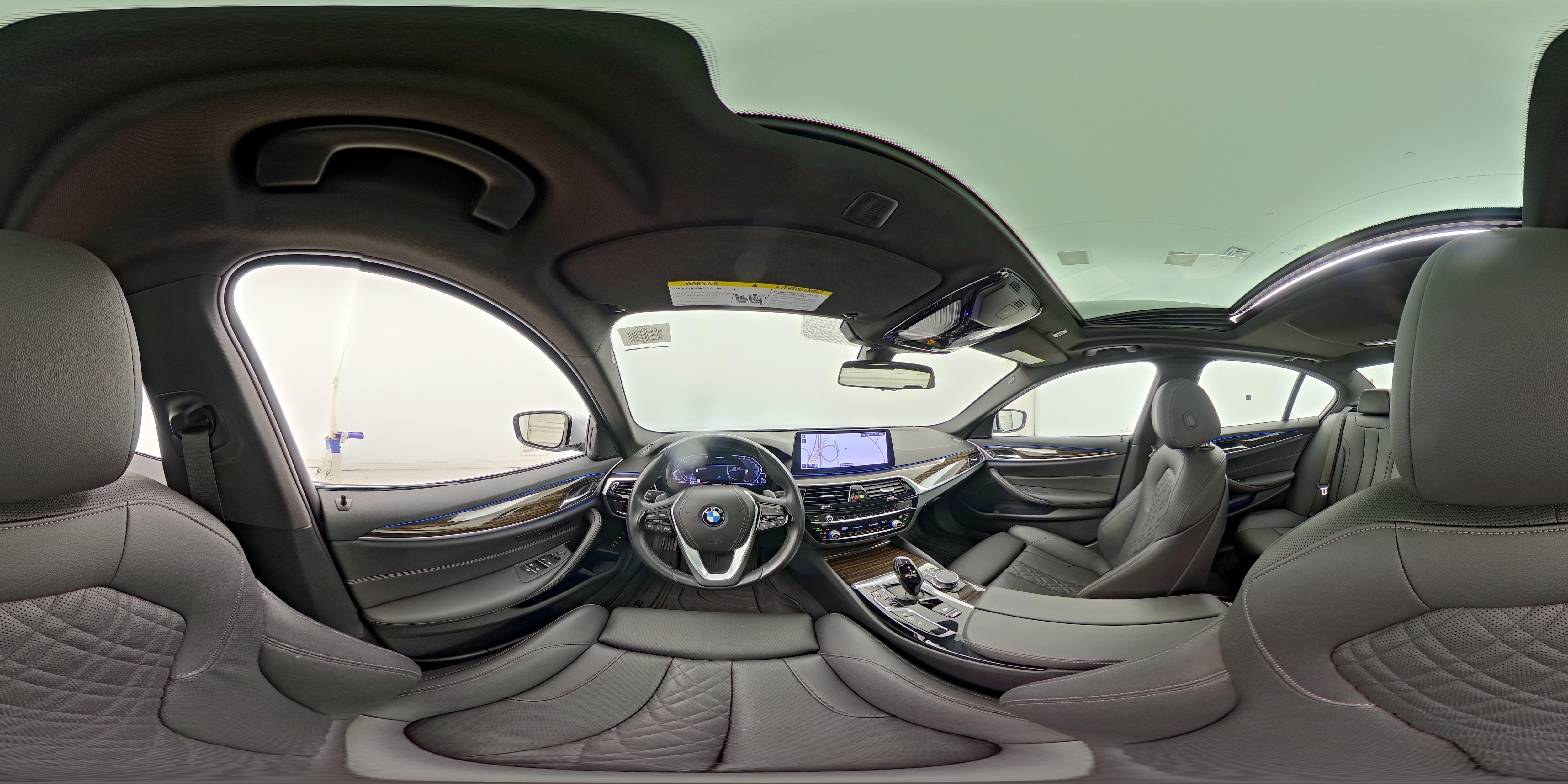 2021 BMW 5 Series 530e - Photo 28