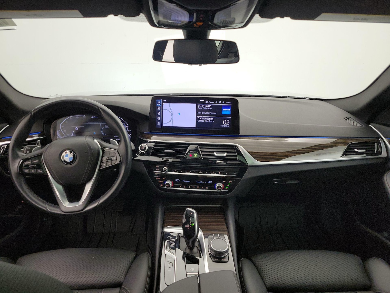 2021 BMW 5 Series 530e - Photo 10