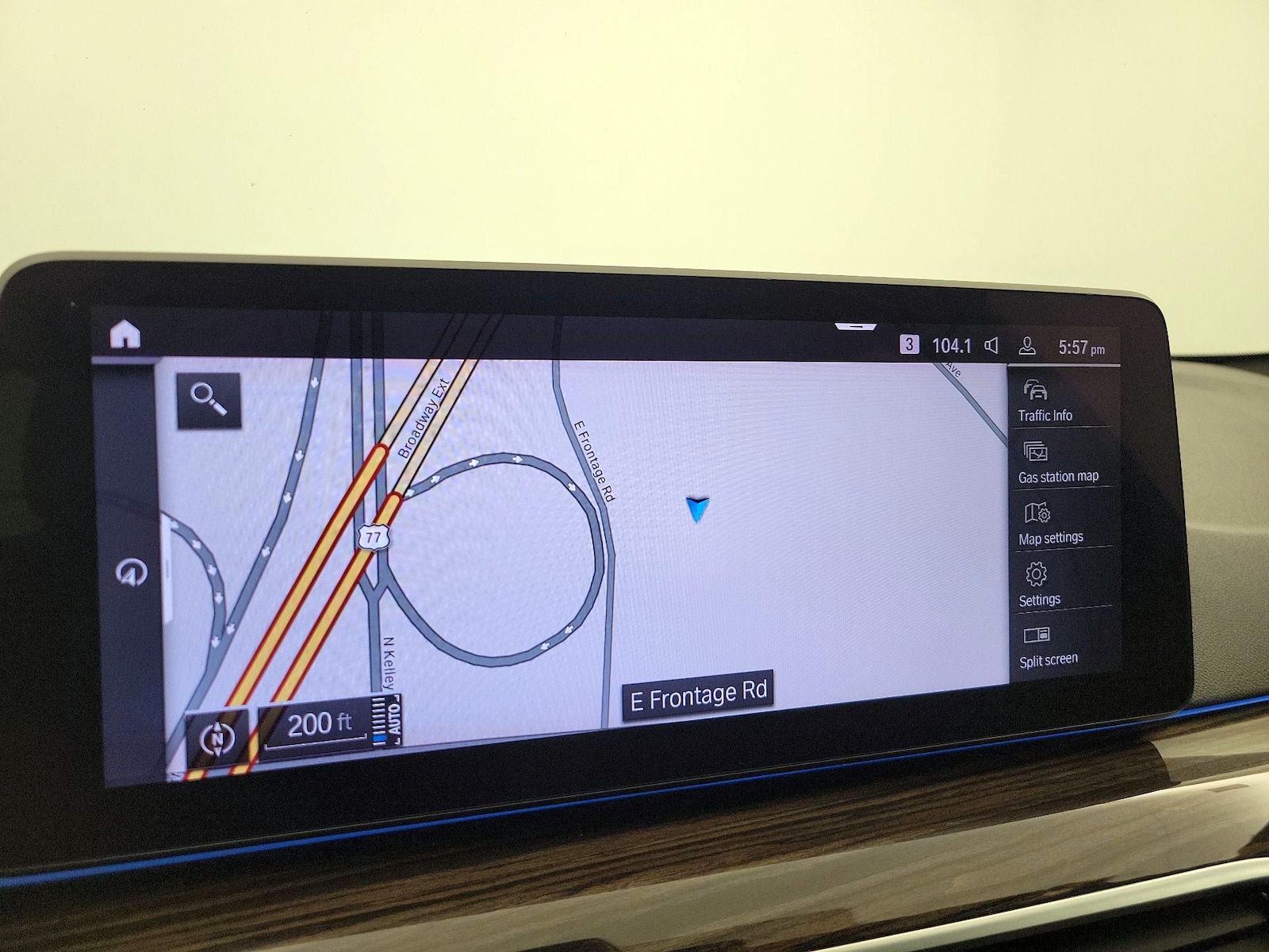 2021 BMW 5 Series 530e - Photo 15