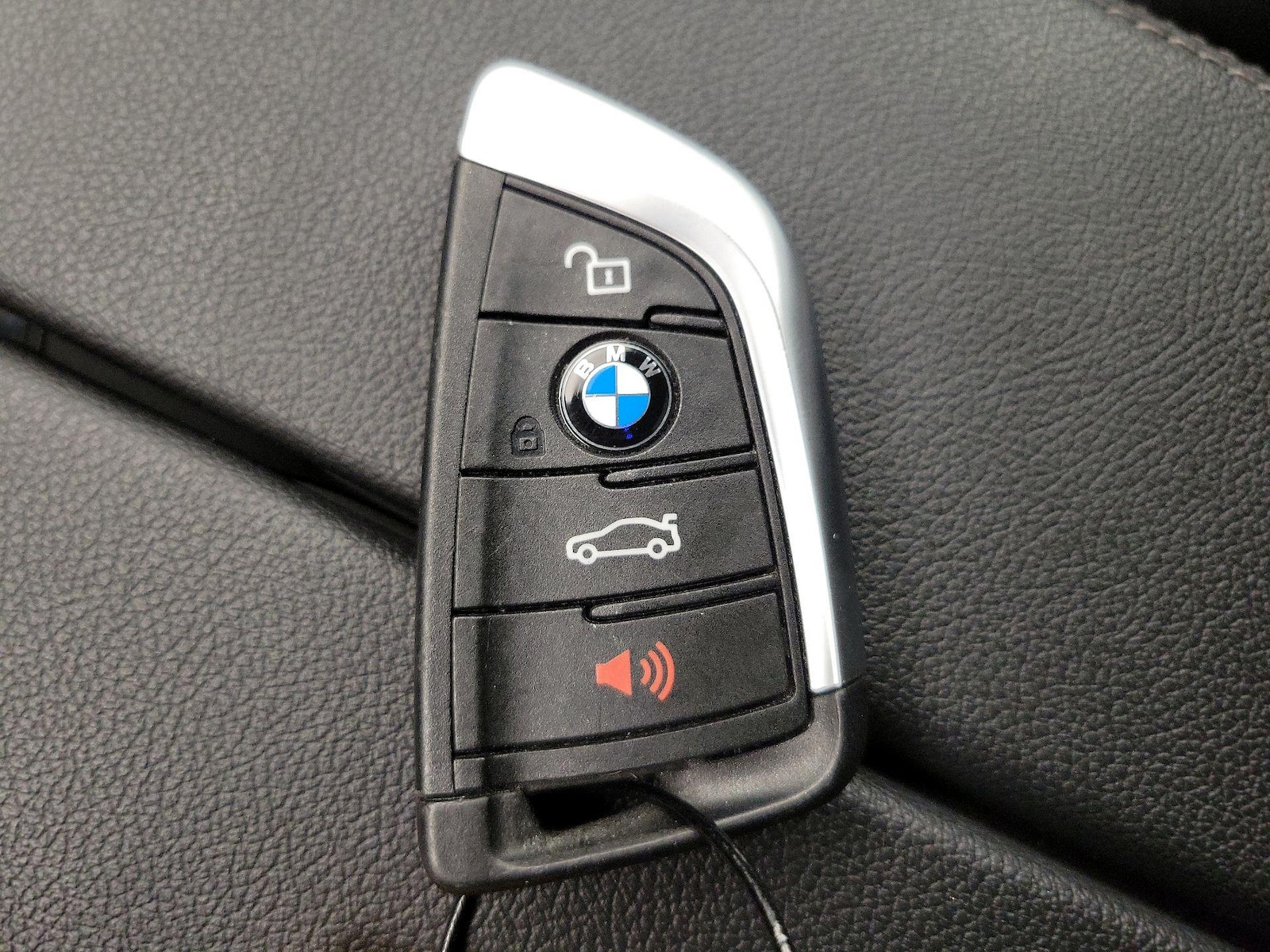 2021 BMW 5 Series 530e - Photo 25