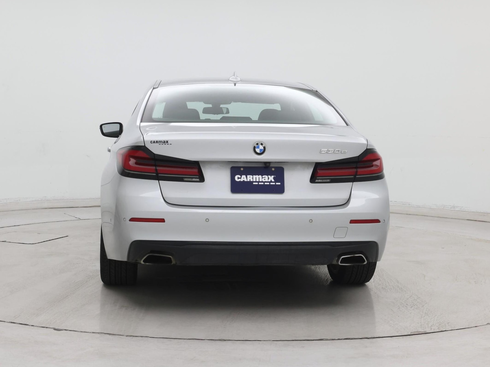 2021 BMW 5 Series 530e - Photo 7