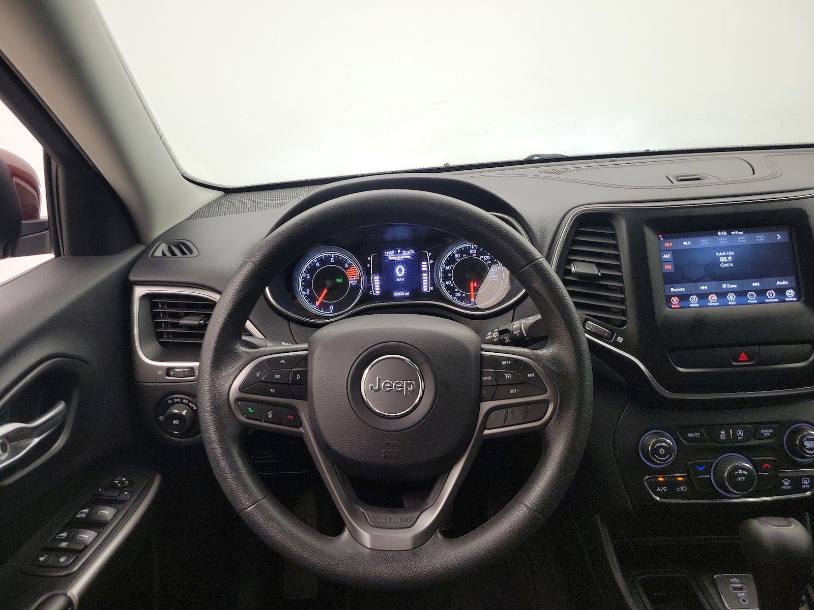 2019 Jeep Cherokee Latitude - Photo 11