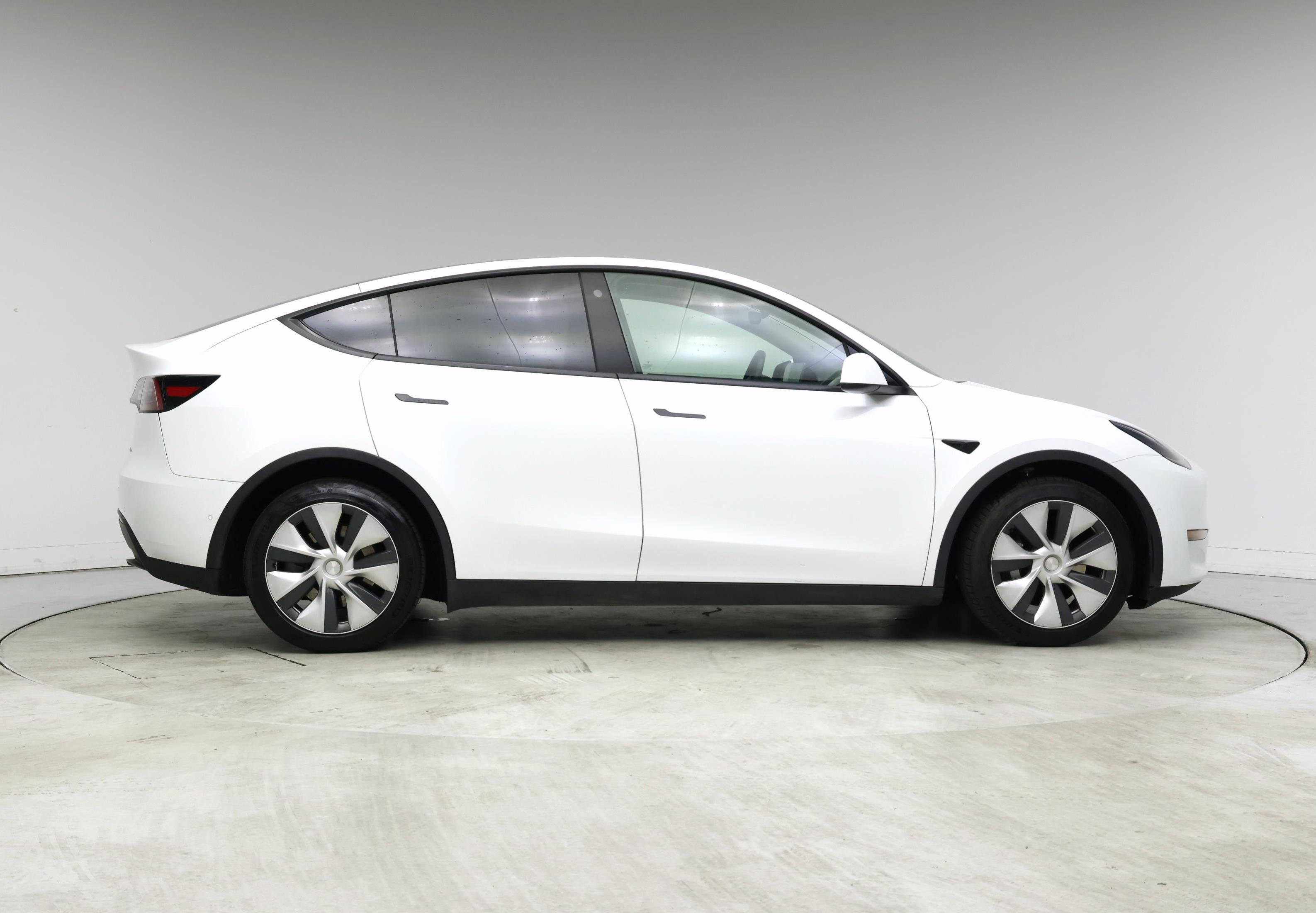 Thumbnail: 2021 Tesla Model Y - 7