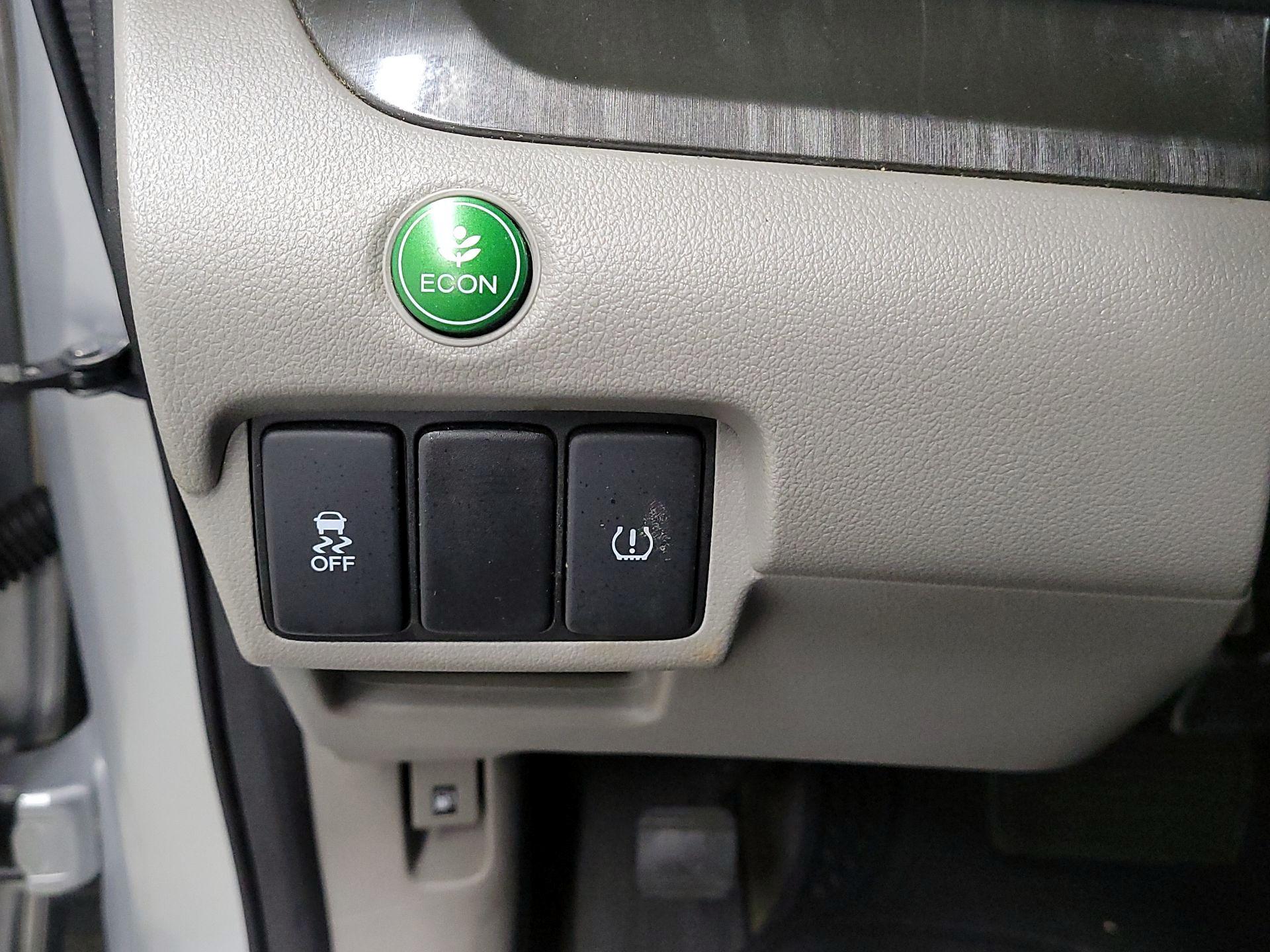 Thumbnail: 2014 Honda CR-V - 13
