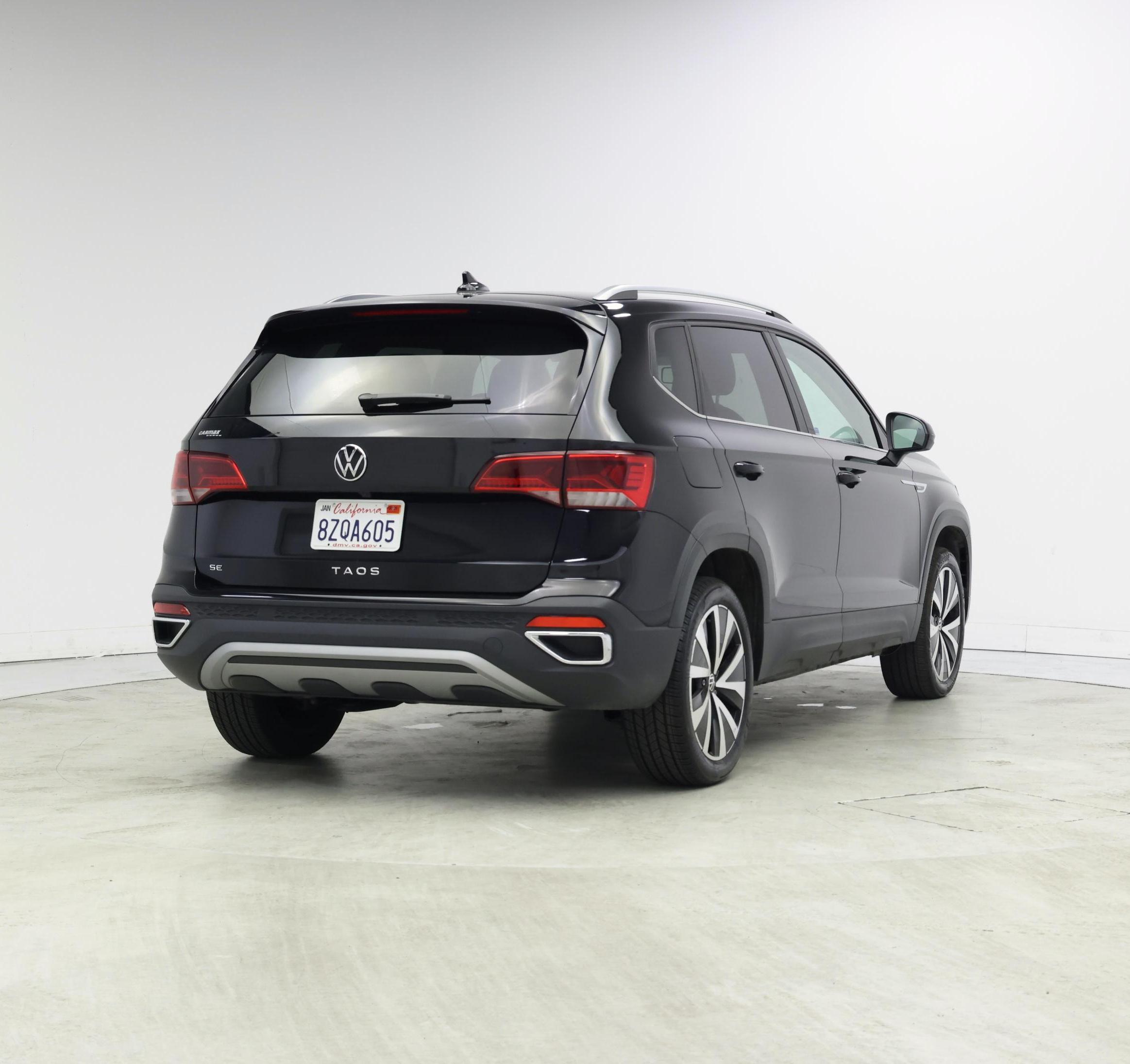 Thumbnail: 2022 Volkswagen Taos - 8