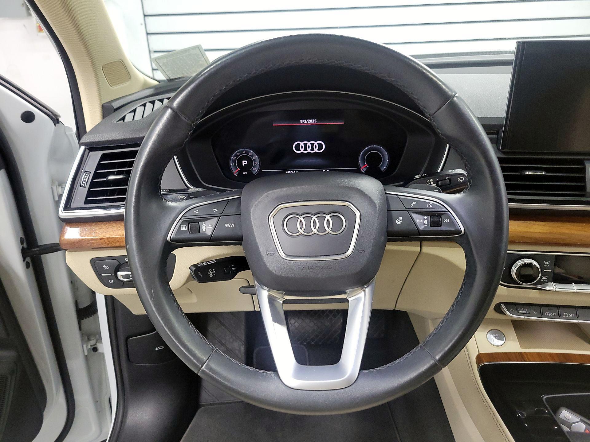 Thumbnail: 2021 Audi Q5 - 10