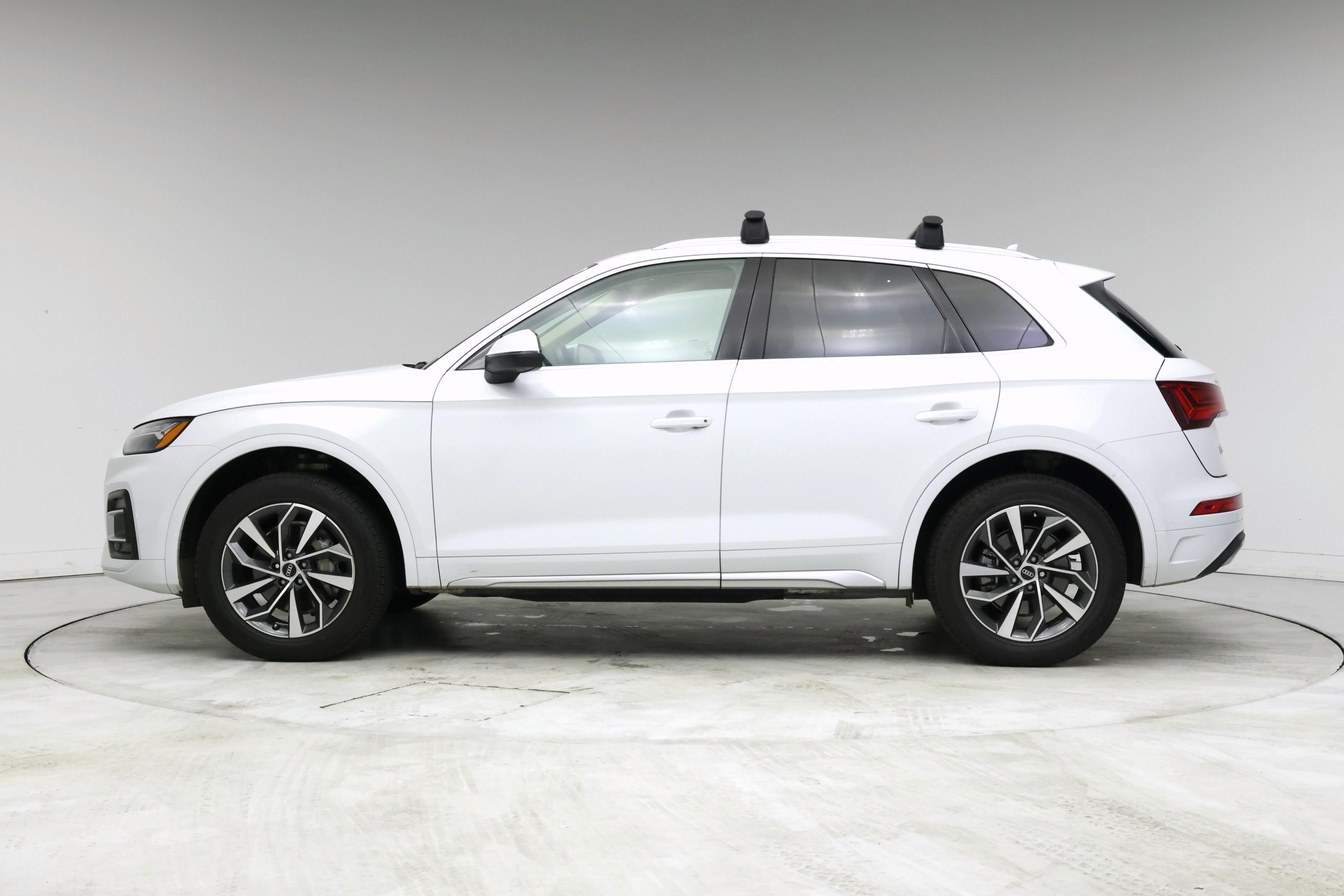 Thumbnail: 2021 Audi Q5 - 3