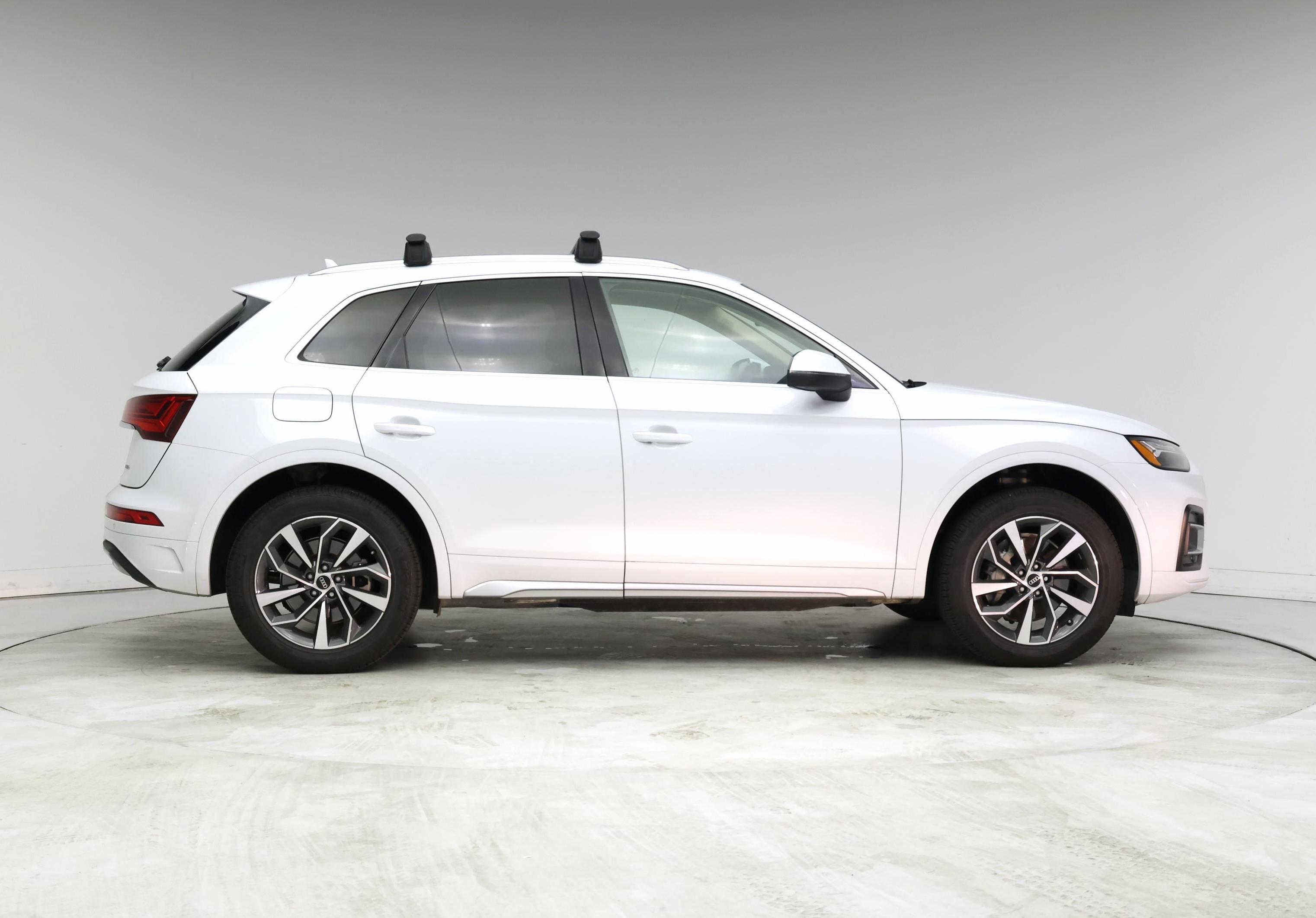 Thumbnail: 2021 Audi Q5 - 7