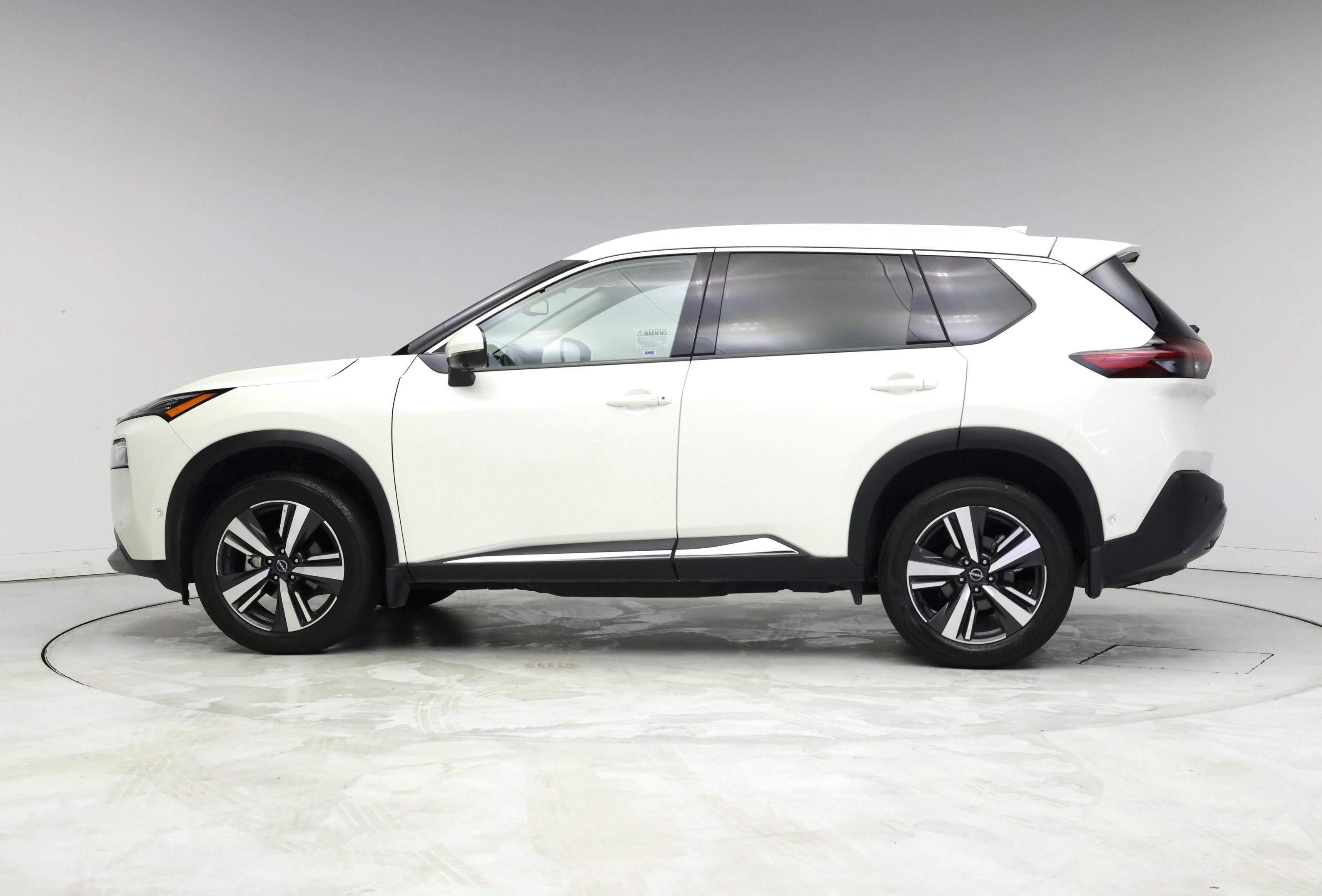 Thumbnail: 2023 Nissan Rogue - 3