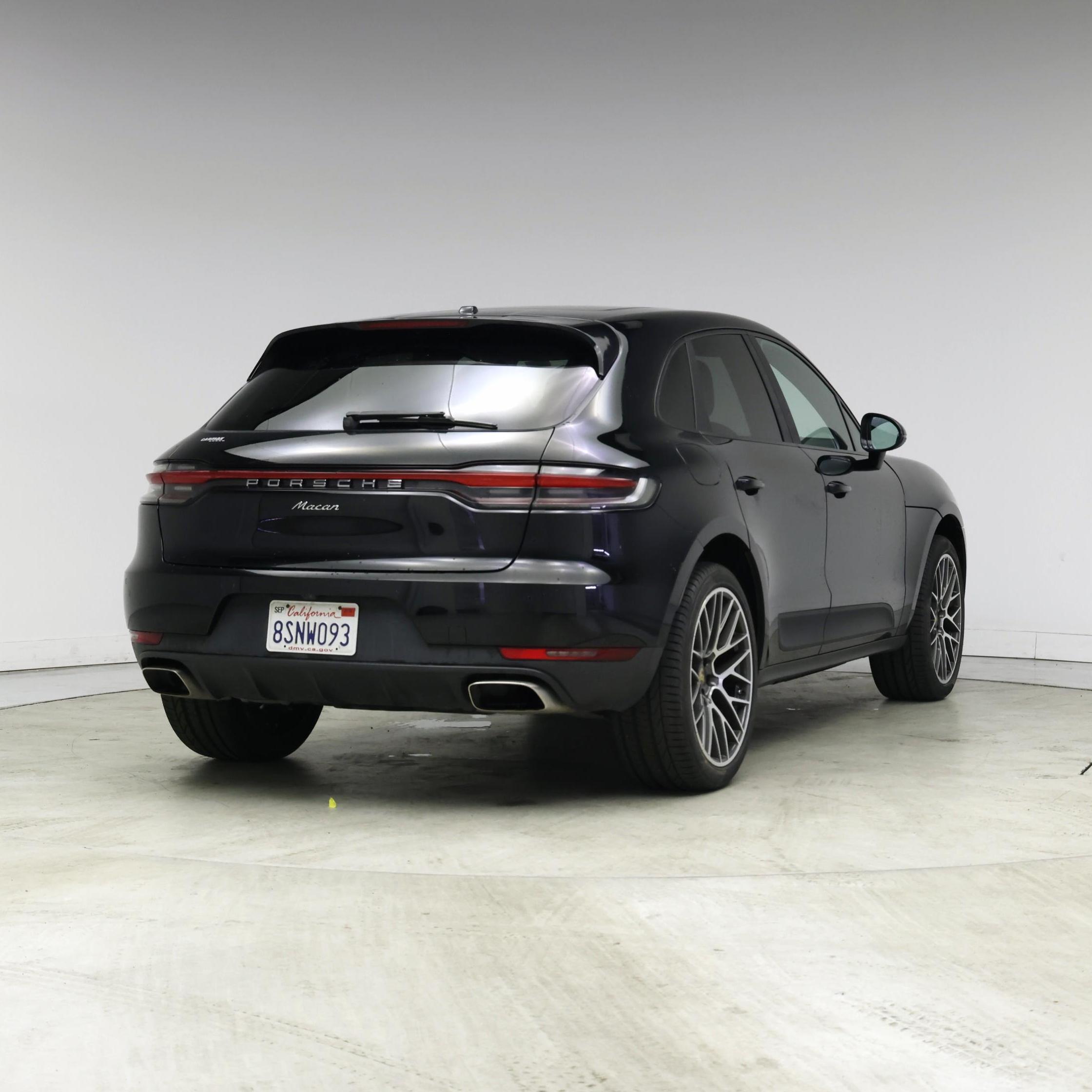 Thumbnail: 2020 Porsche Macan - 8