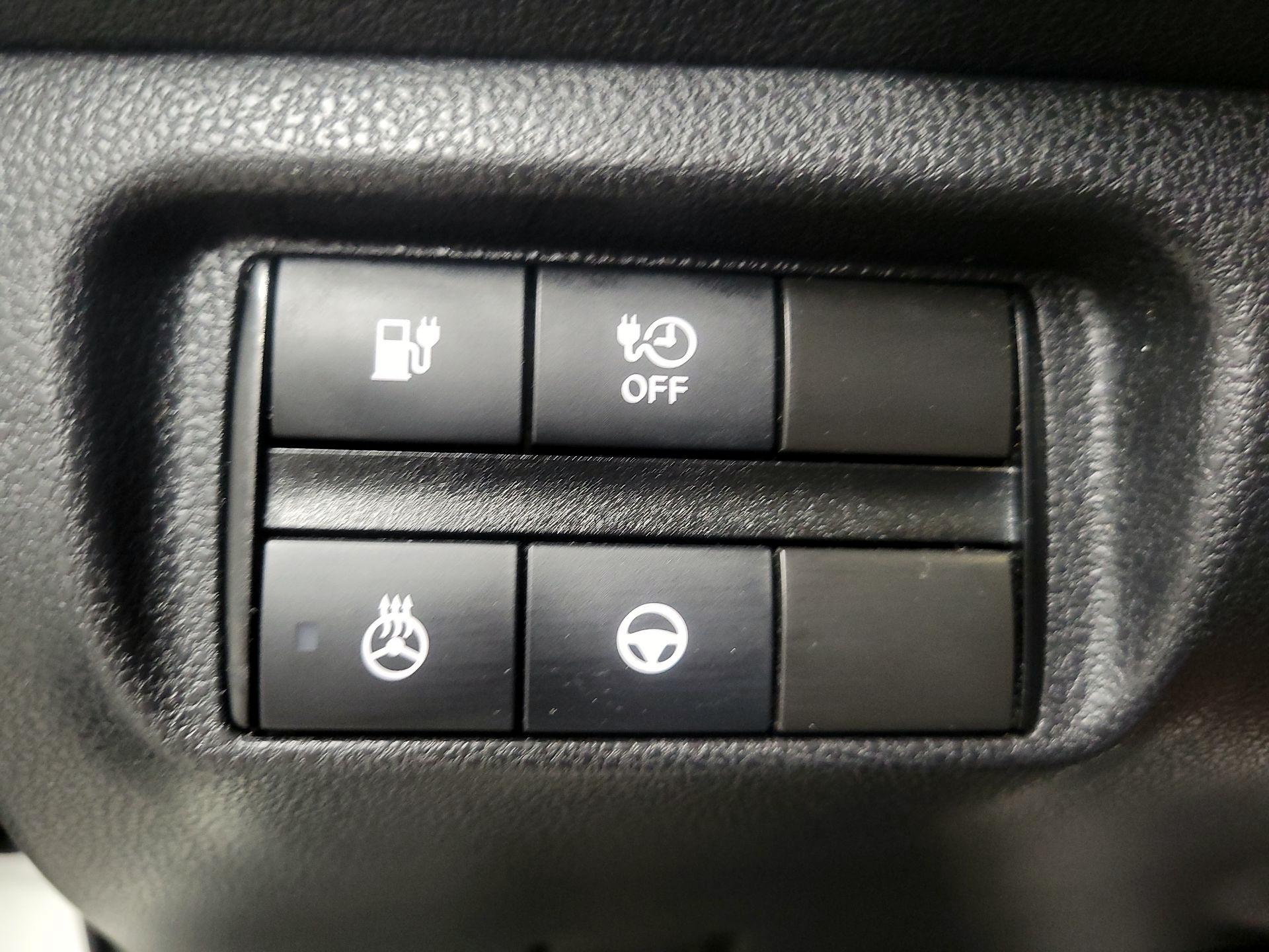 Thumbnail: 2019 Nissan Leaf - 13