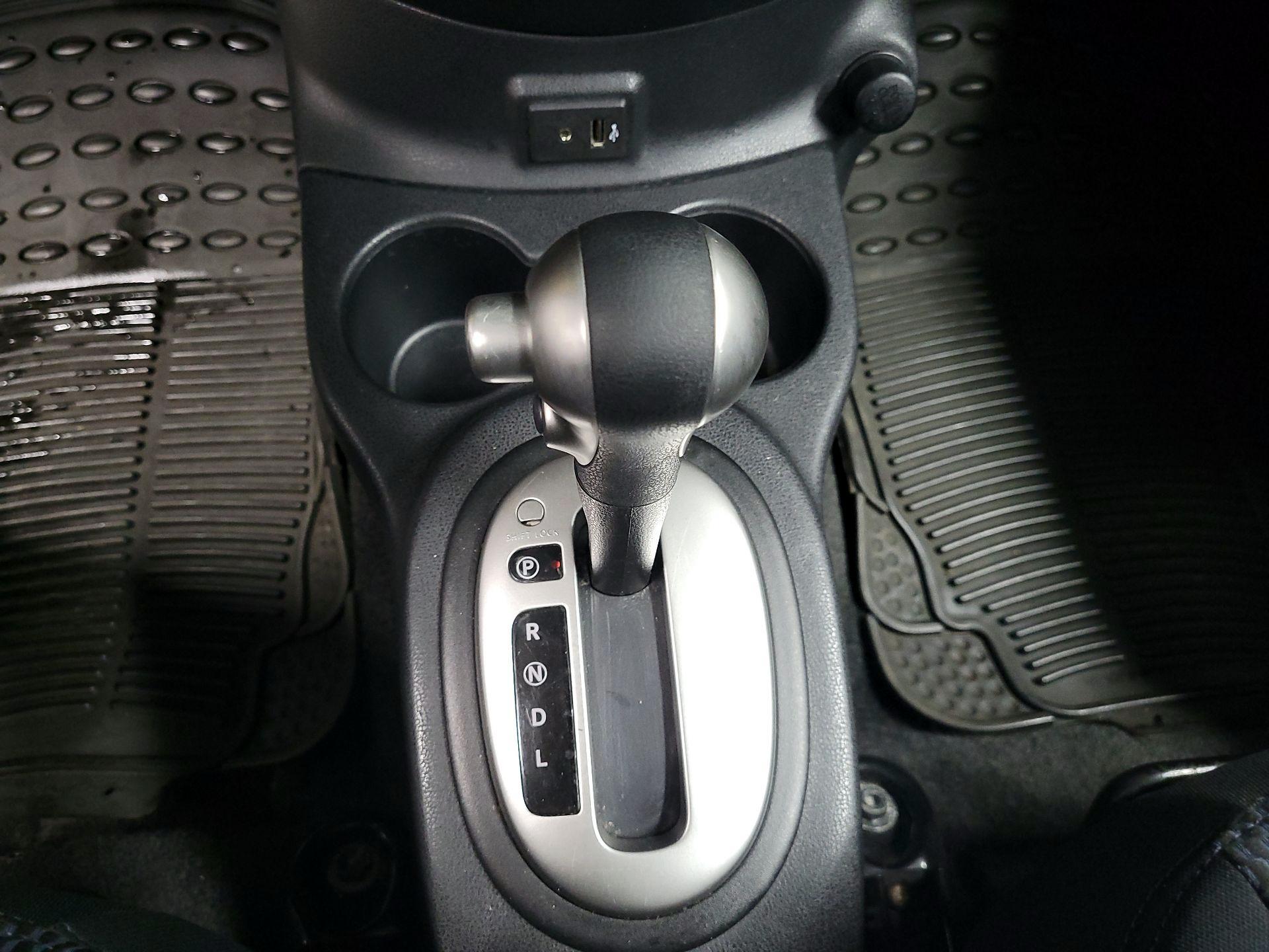 Thumbnail: 2017 Nissan Versa Note - 17