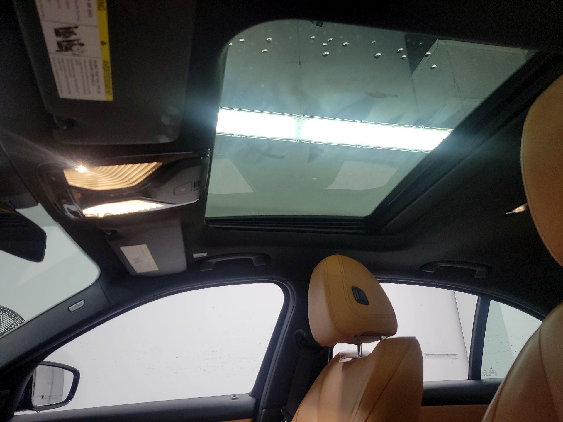 Thumbnail: 2021 BMW 3 Series - 20