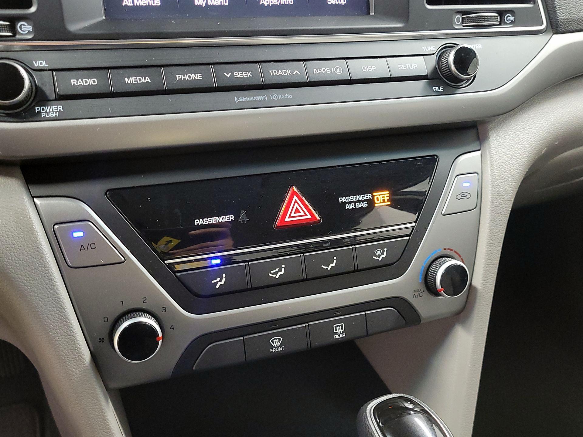 Thumbnail: 2018 Hyundai Elantra - 16