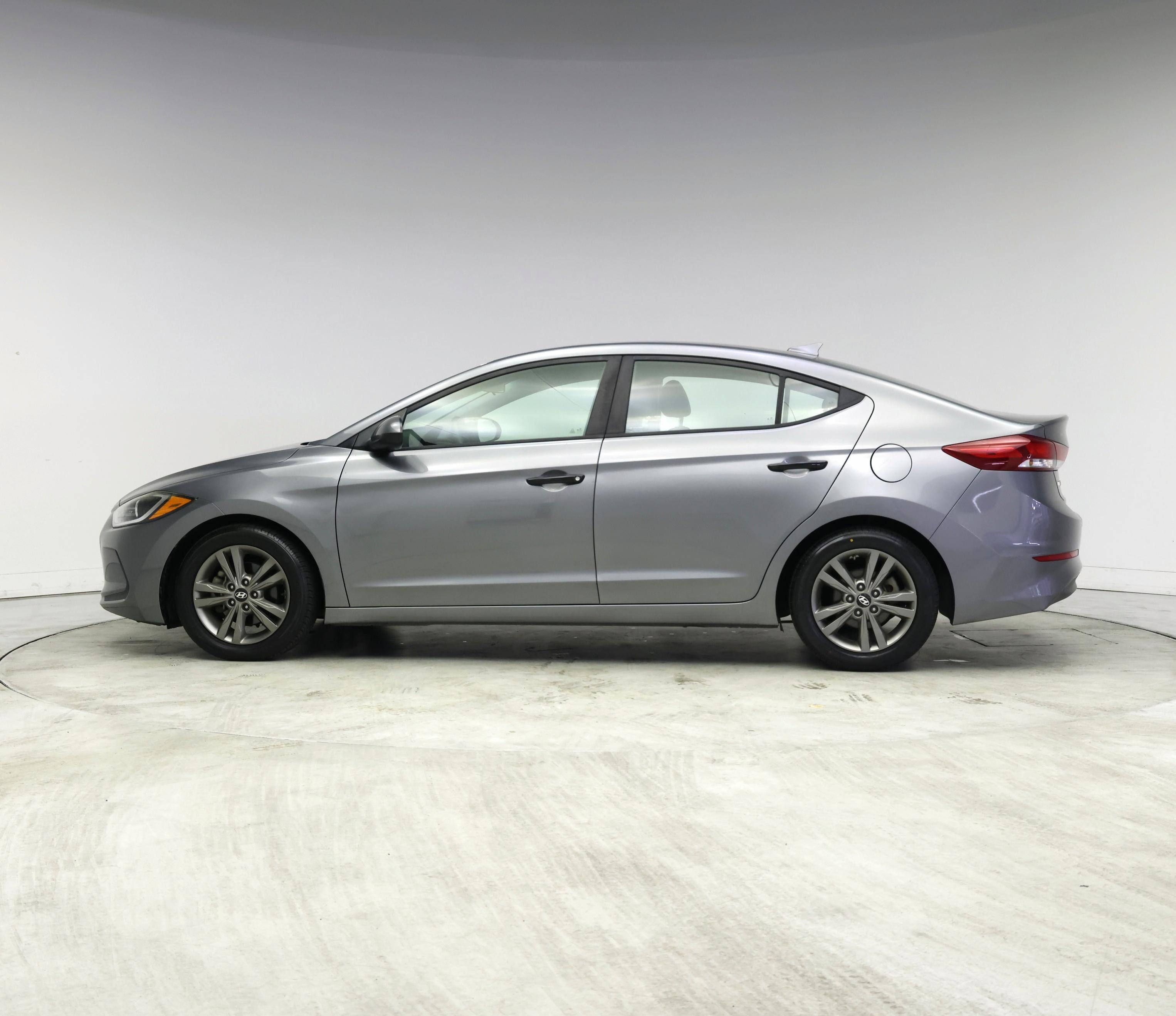 Thumbnail: 2018 Hyundai Elantra - 3