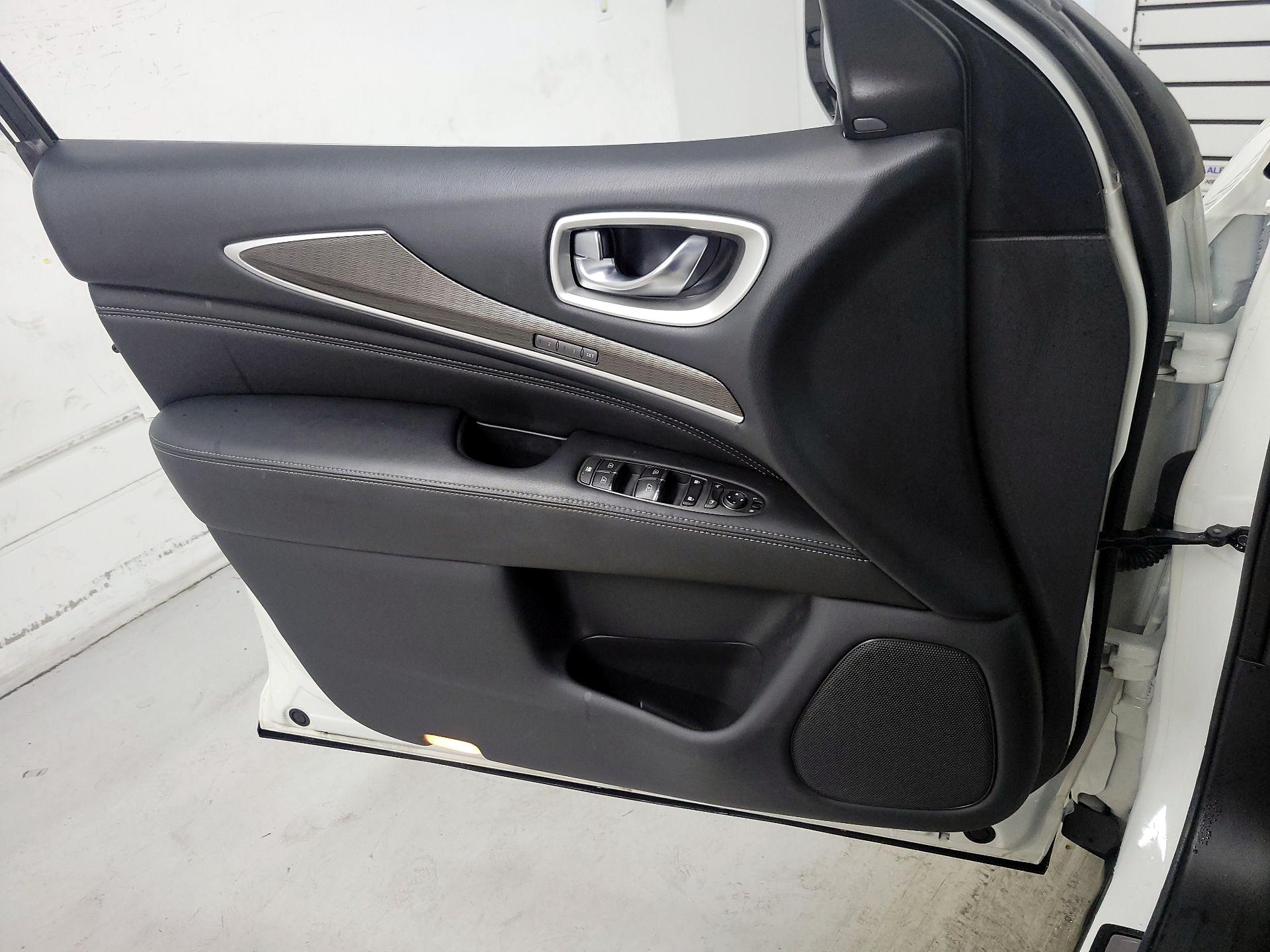 Thumbnail: 2020 INFINITI QX60 - 12