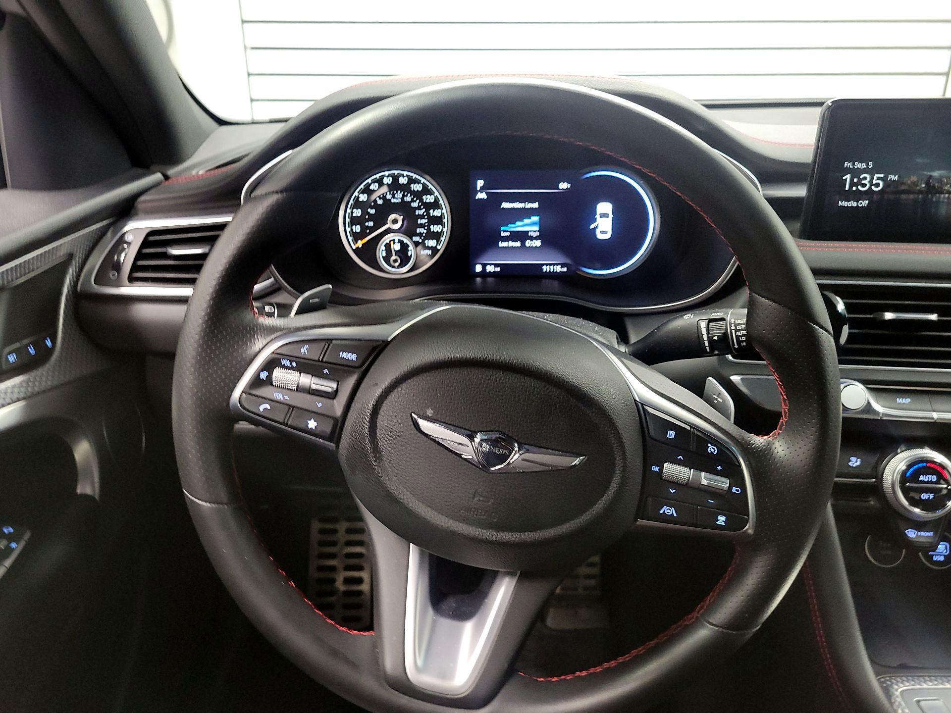 Thumbnail: 2023 Genesis G70 - 10