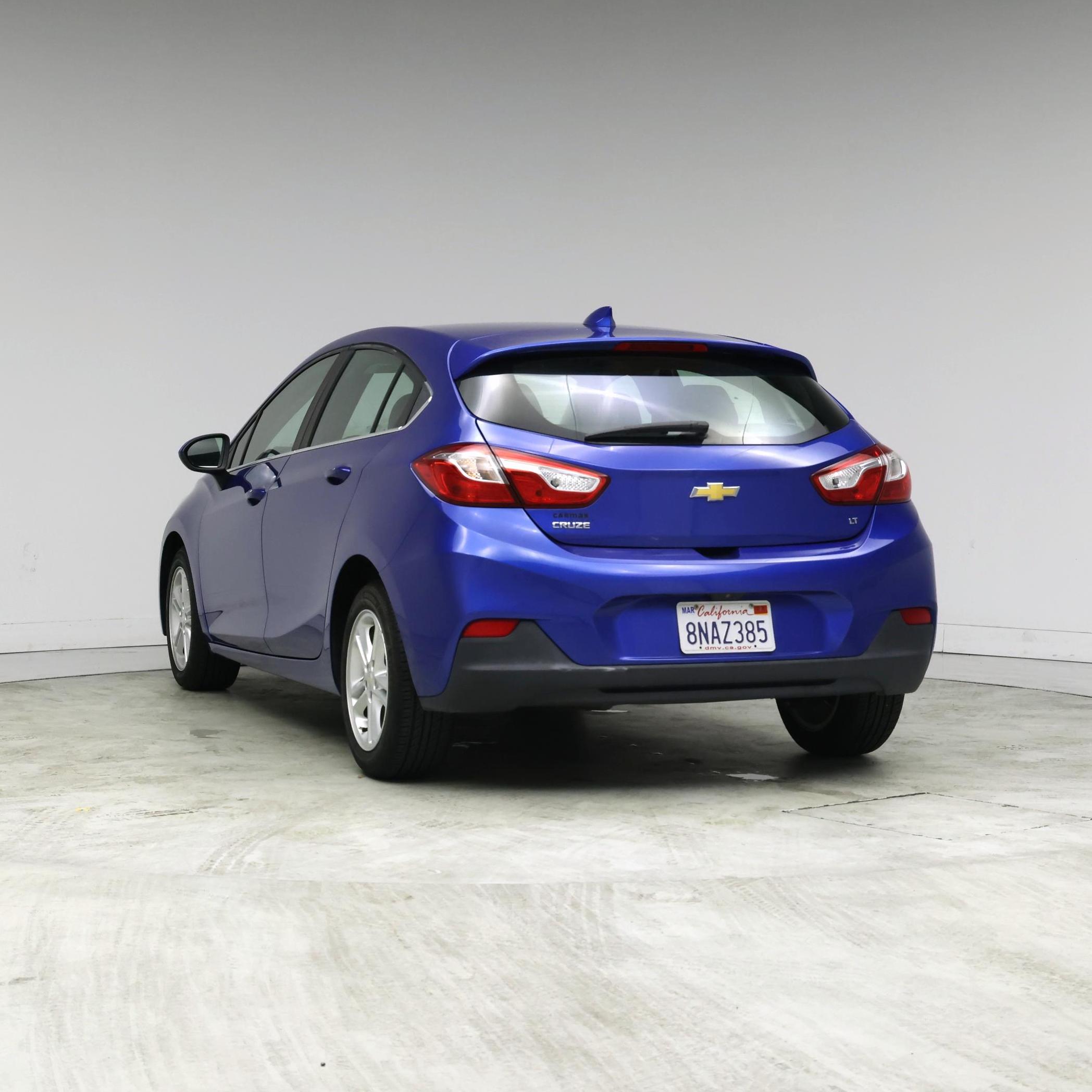 Thumbnail: 2018 Chevrolet Cruze - 2