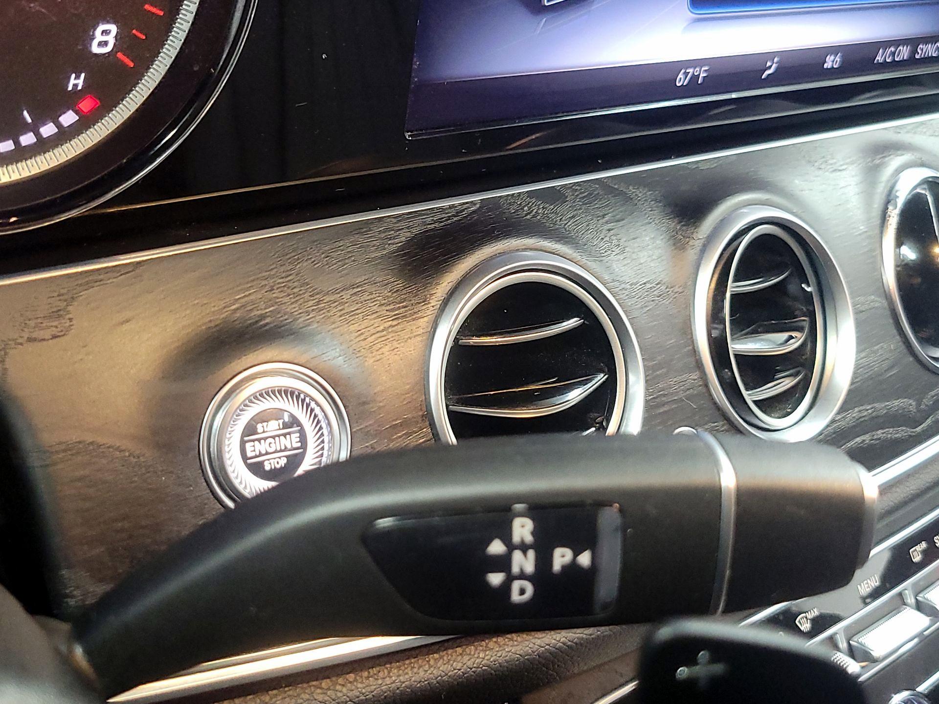 Thumbnail: 2019 Mercedes-Benz E-Class - 18