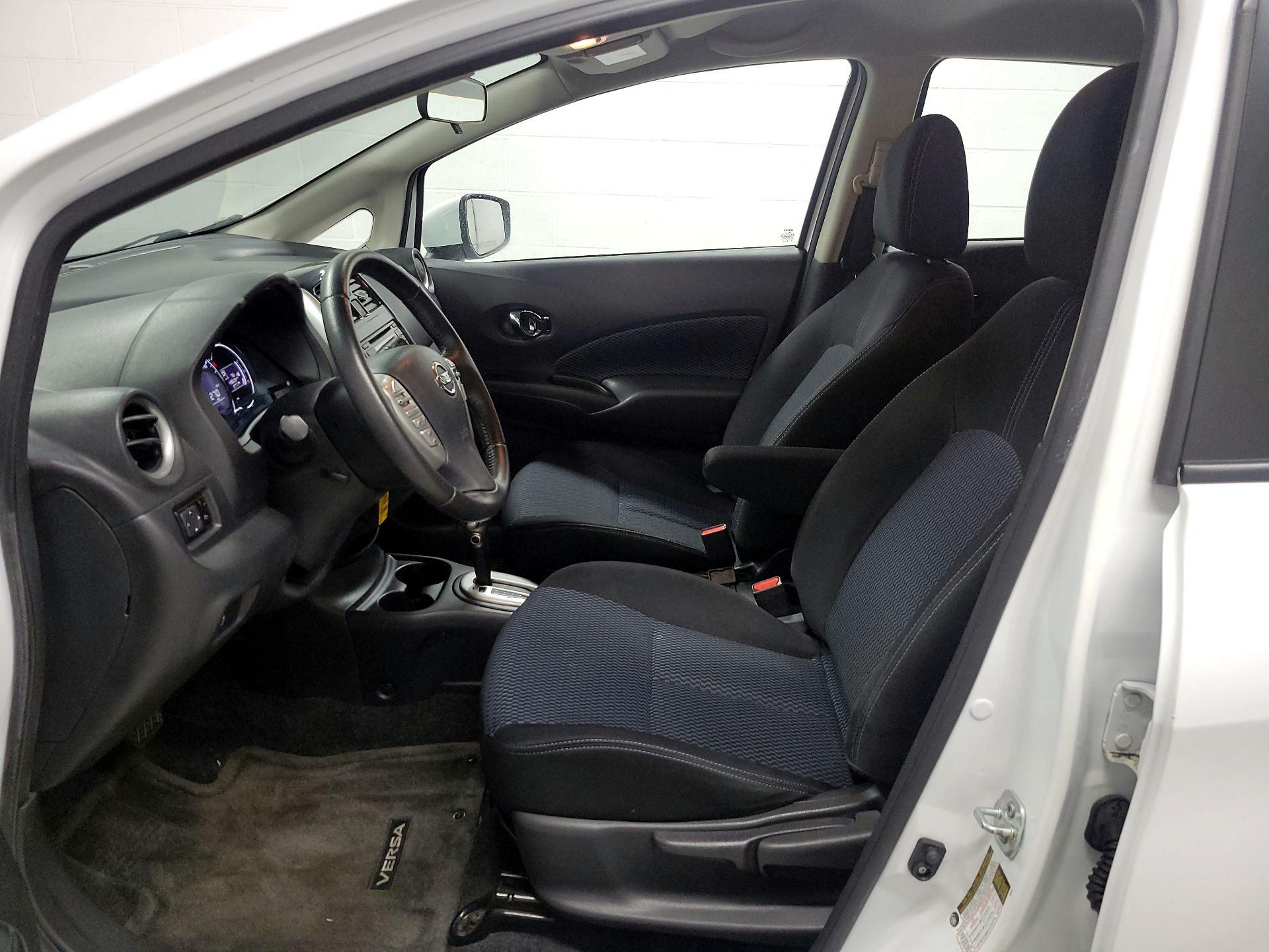 Thumbnail: 2016 Nissan Versa Note - 11