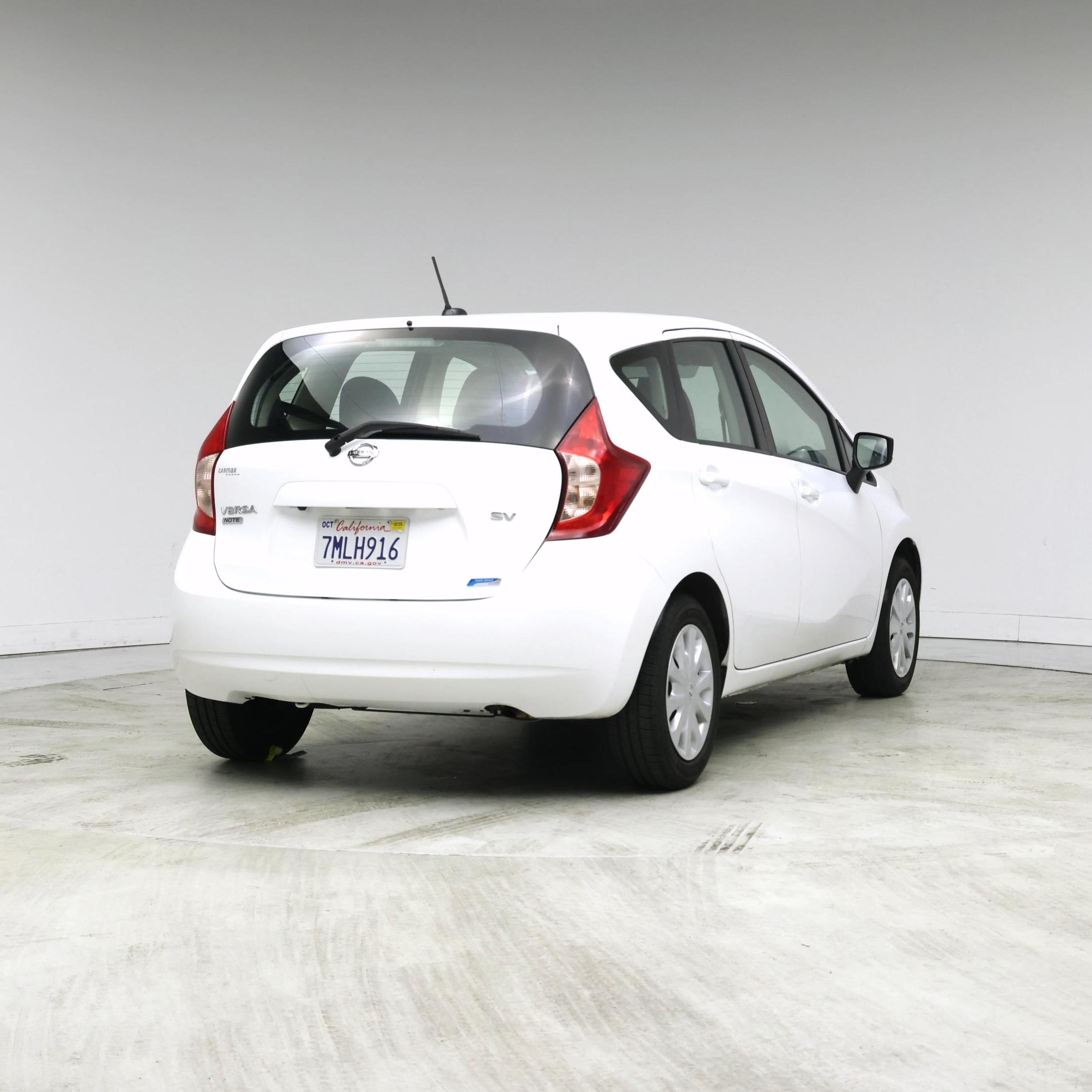 Thumbnail: 2016 Nissan Versa Note - 8