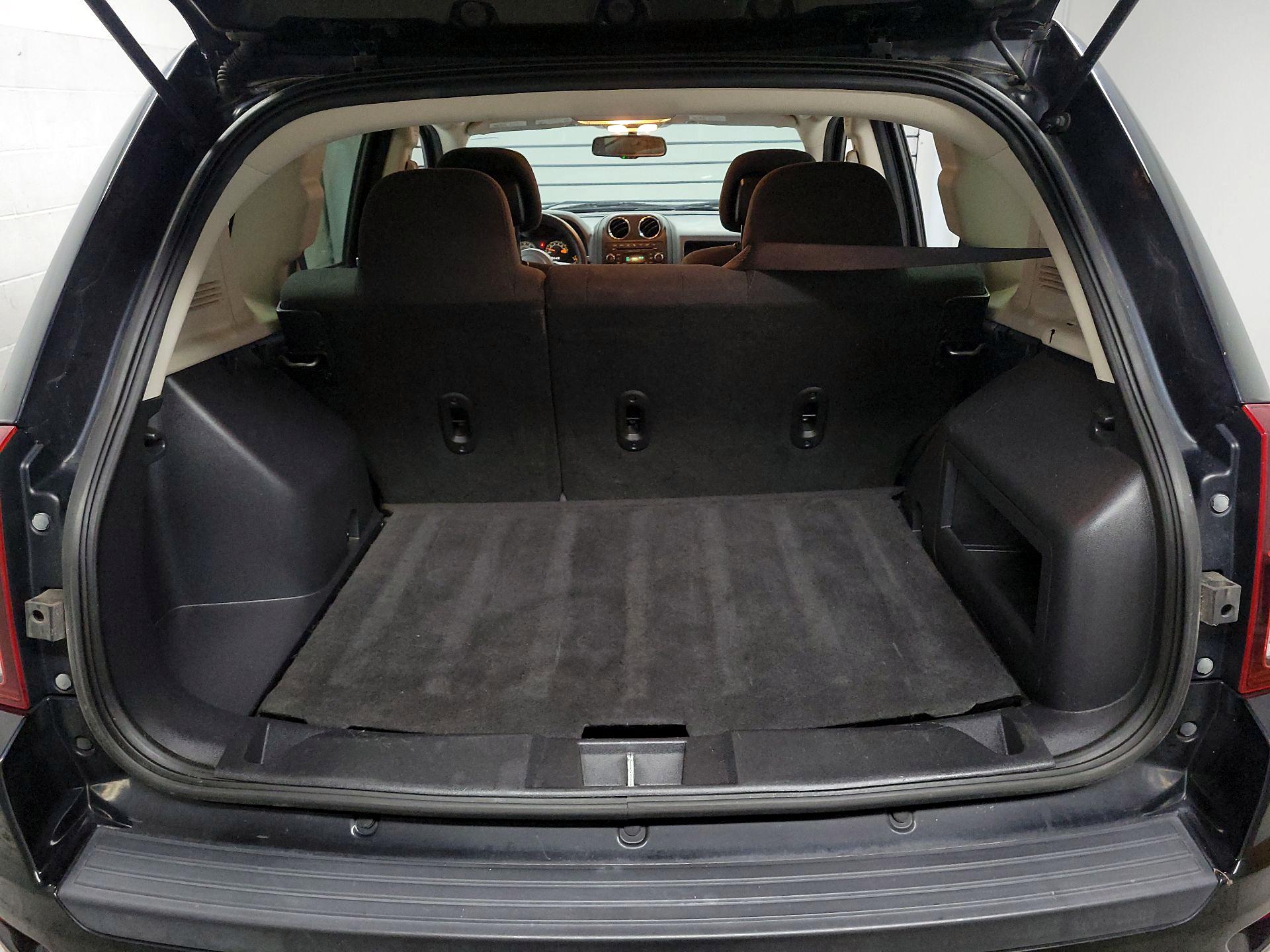 Thumbnail: 2014 Jeep Compass - 17