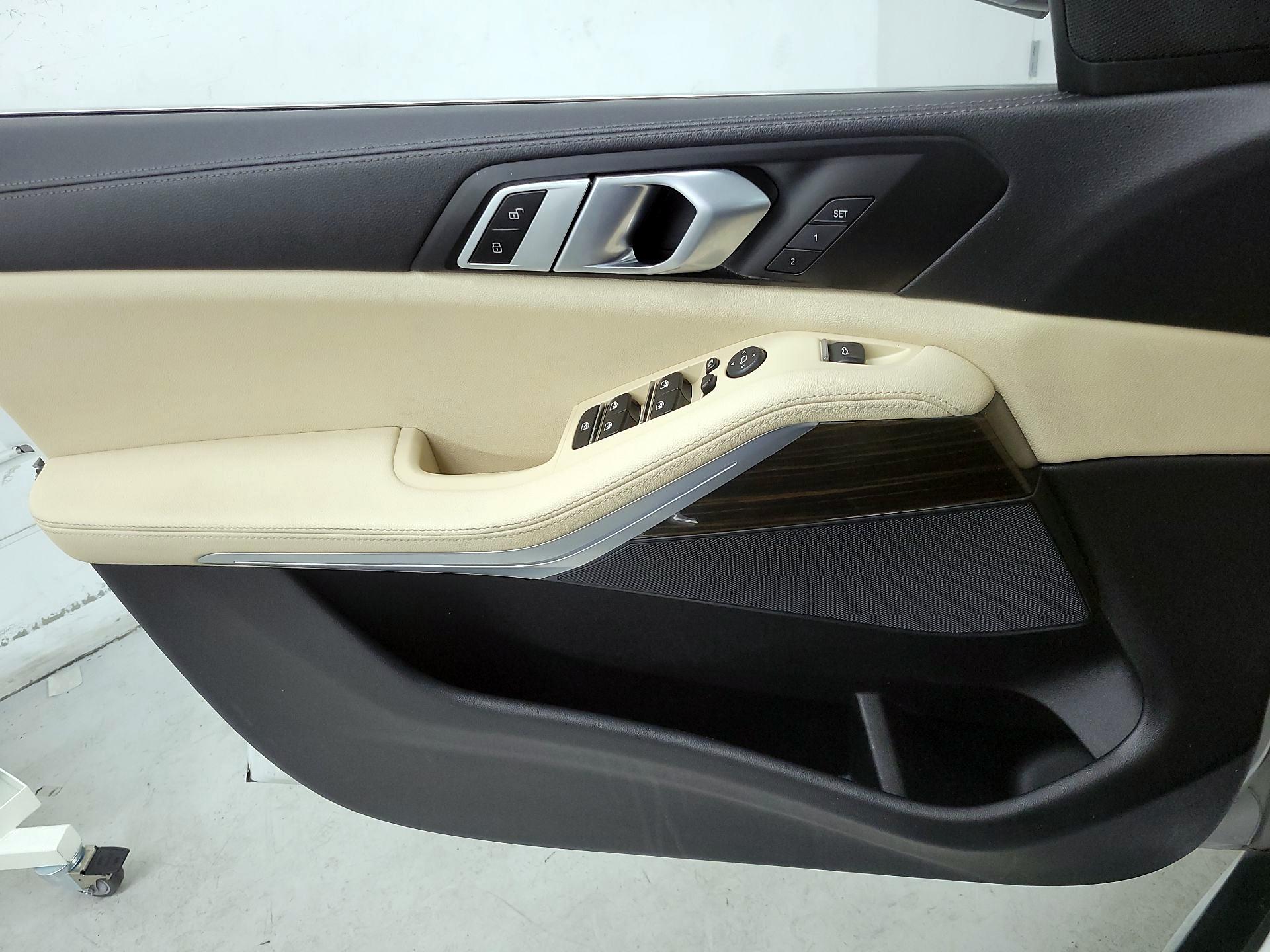 Thumbnail: 2020 BMW X5 - 12