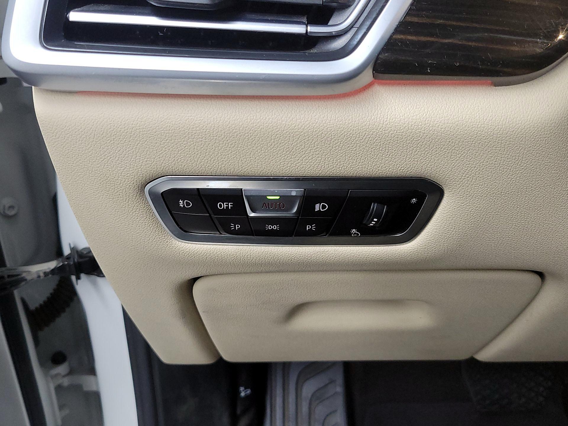 Thumbnail: 2020 BMW X5 - 13