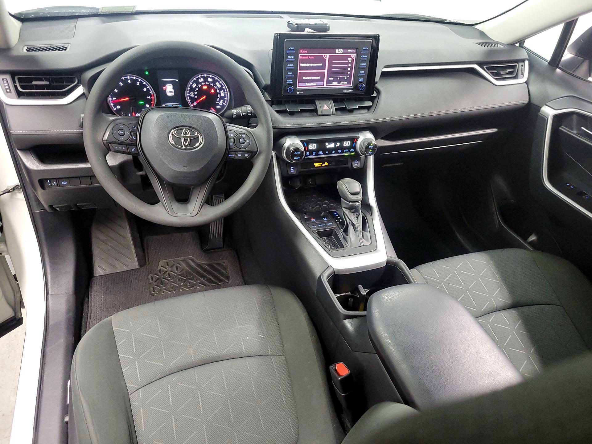 Thumbnail: 2022 Toyota RAV4 - 9