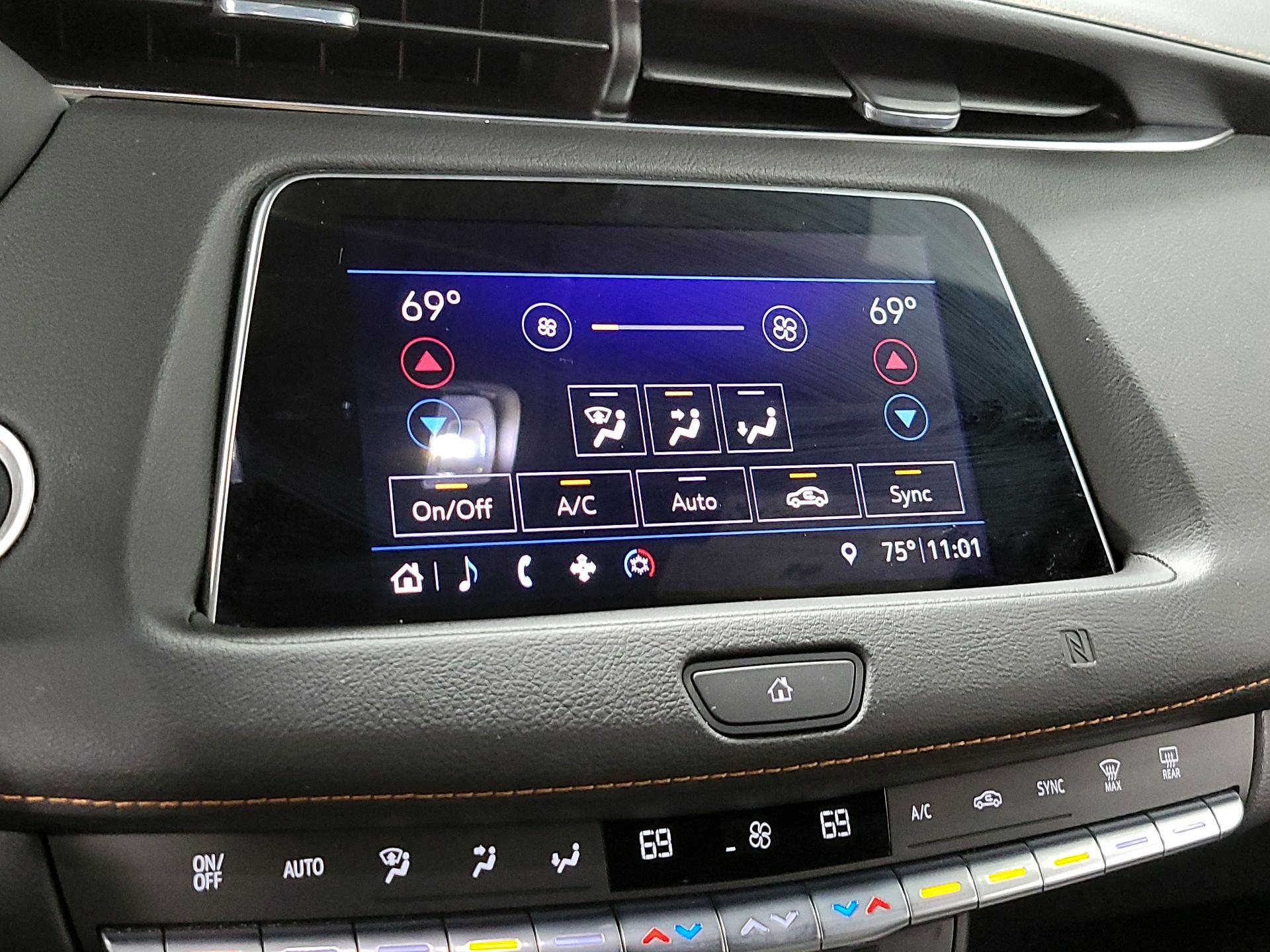 Thumbnail: 2019 Cadillac XT4 - 14