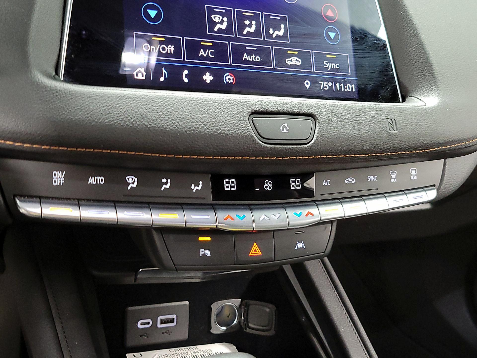 Thumbnail: 2019 Cadillac XT4 - 15