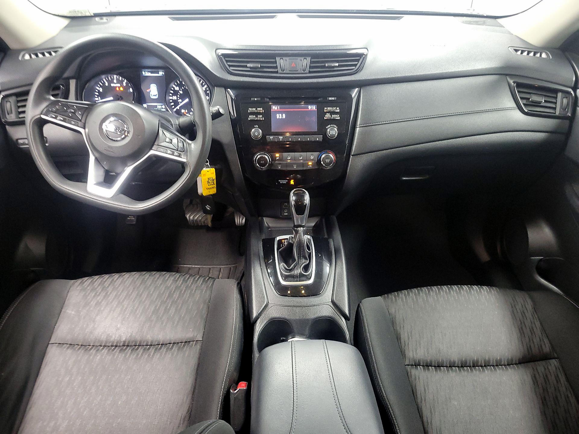 Thumbnail: 2017 Nissan Rogue - 9