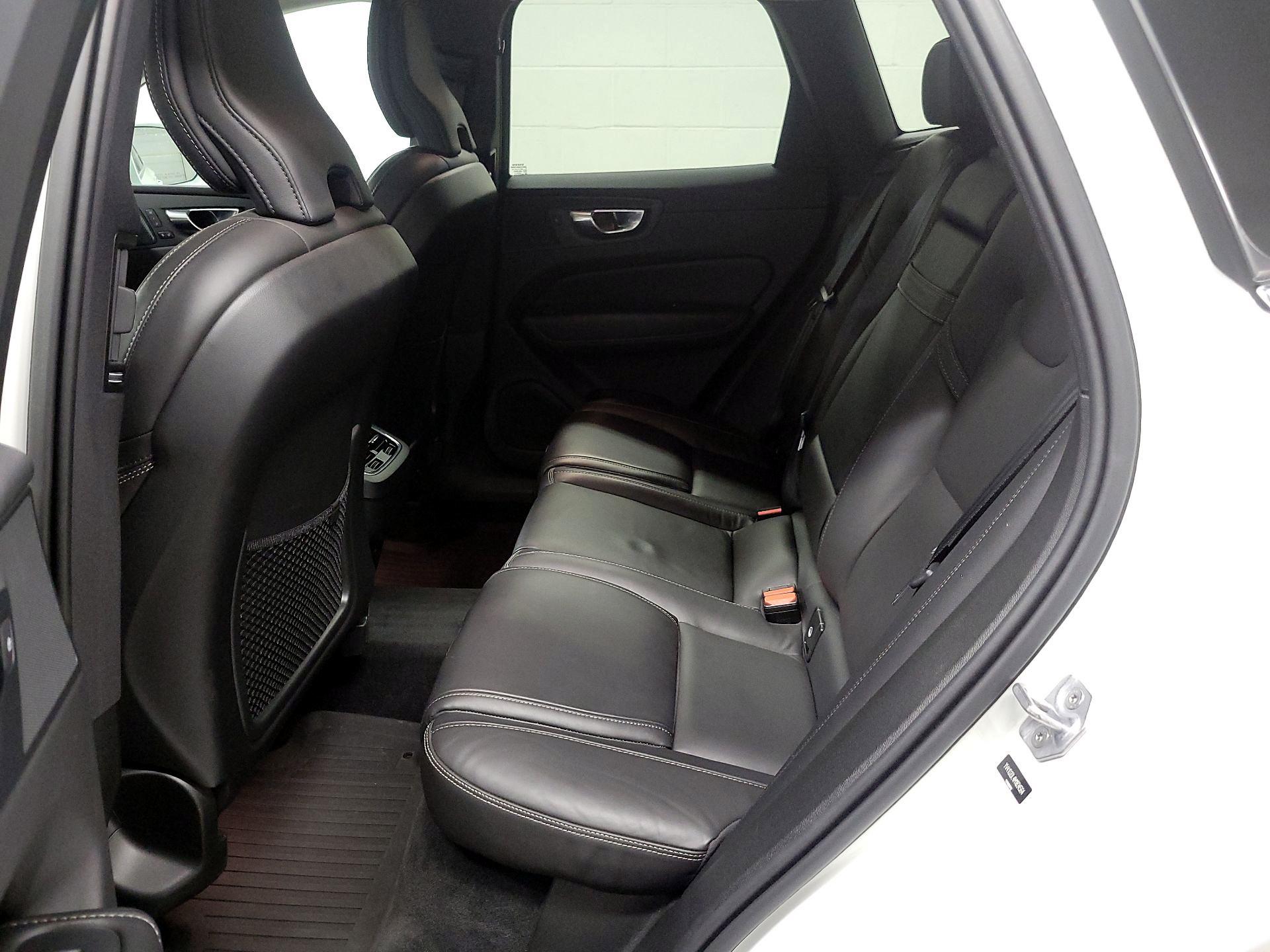 Thumbnail: 2021 Volvo XC60 - 18