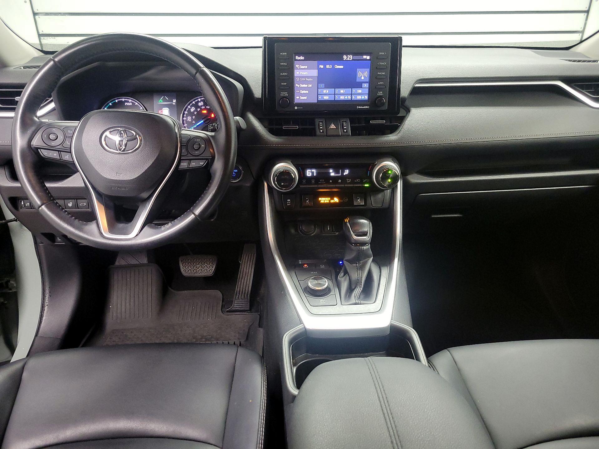Thumbnail: 2021 Toyota RAV4 - 9
