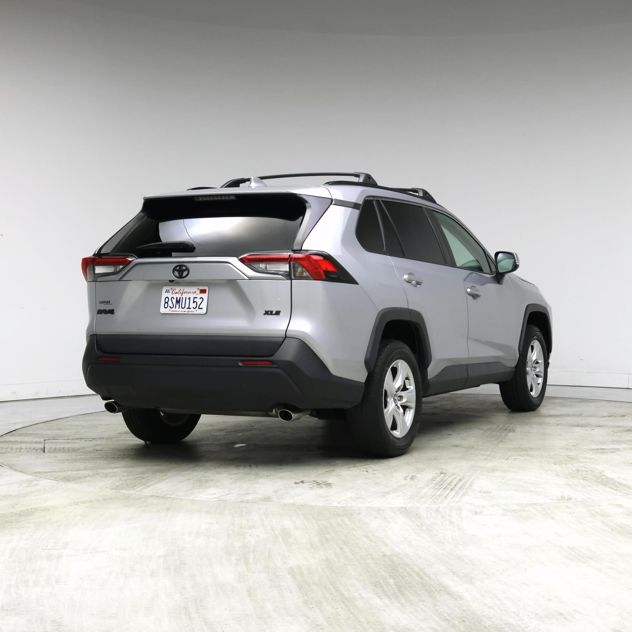 Thumbnail: 2020 Toyota RAV4 - 8