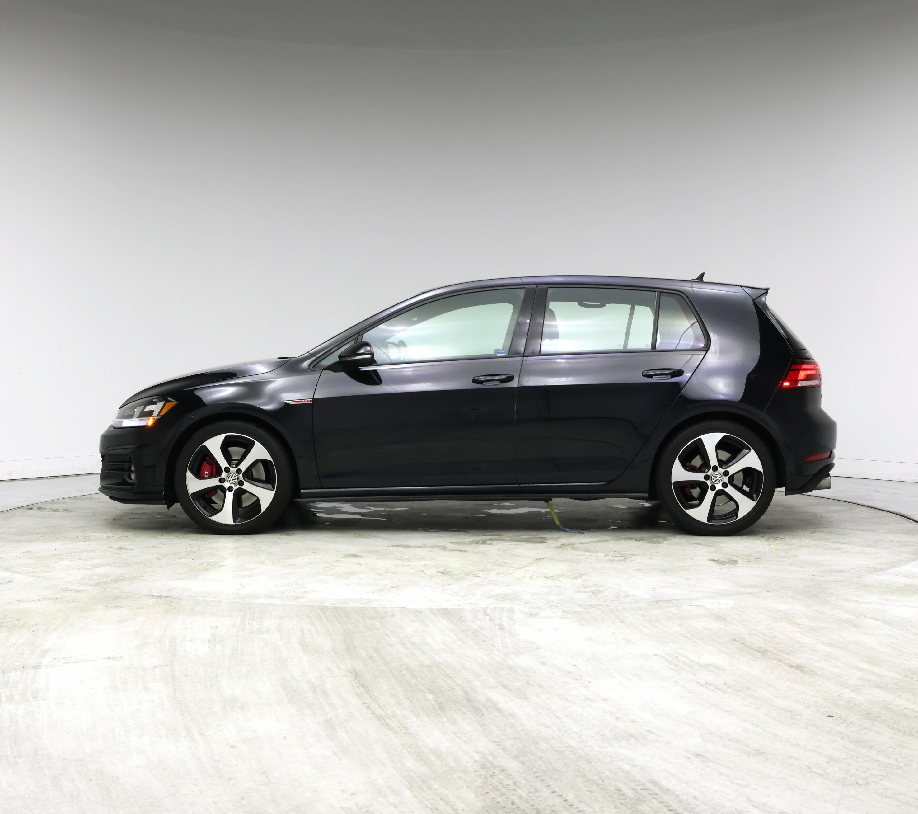 Thumbnail: 2019 Volkswagen Golf - 3