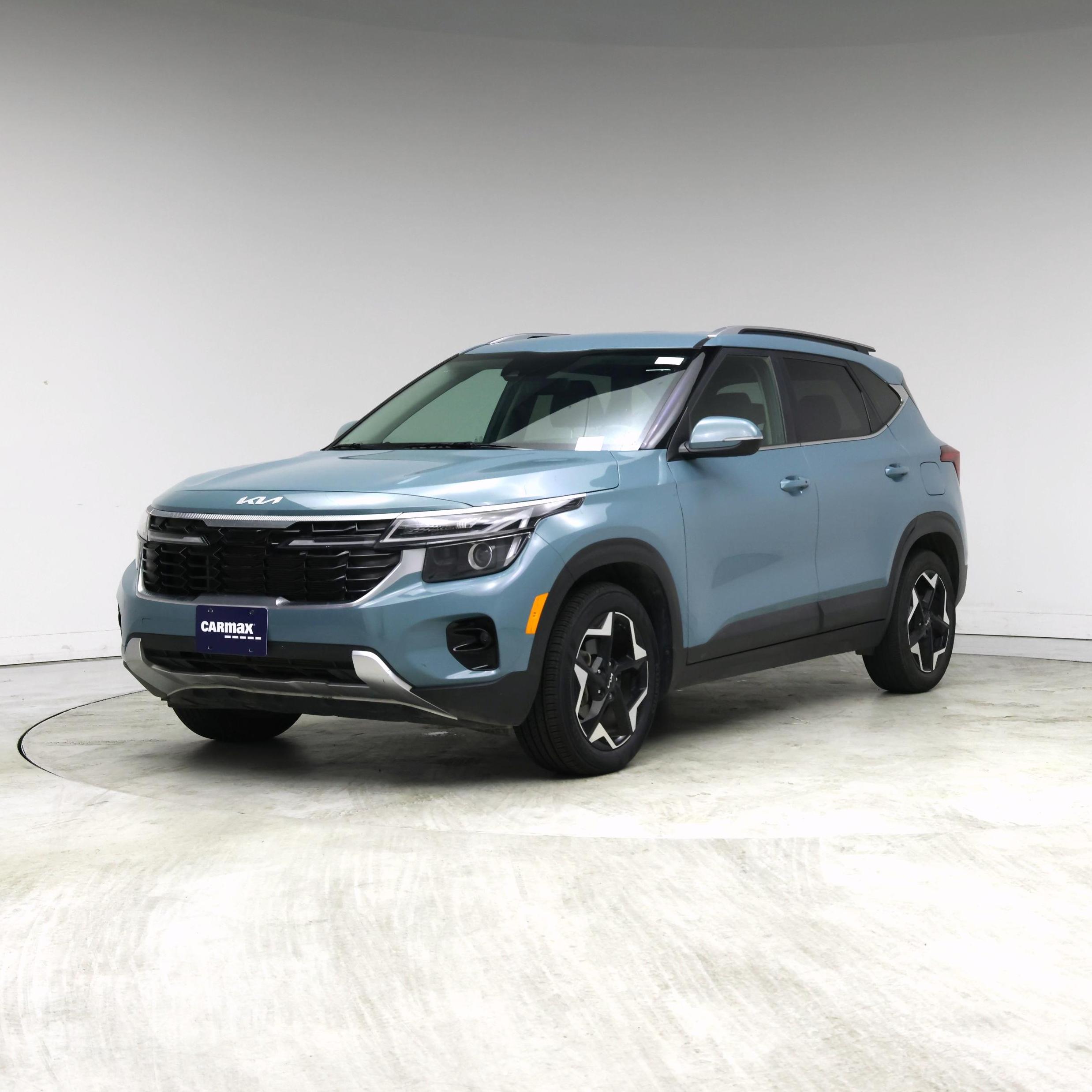 Thumbnail: 2024 Kia Seltos - 4