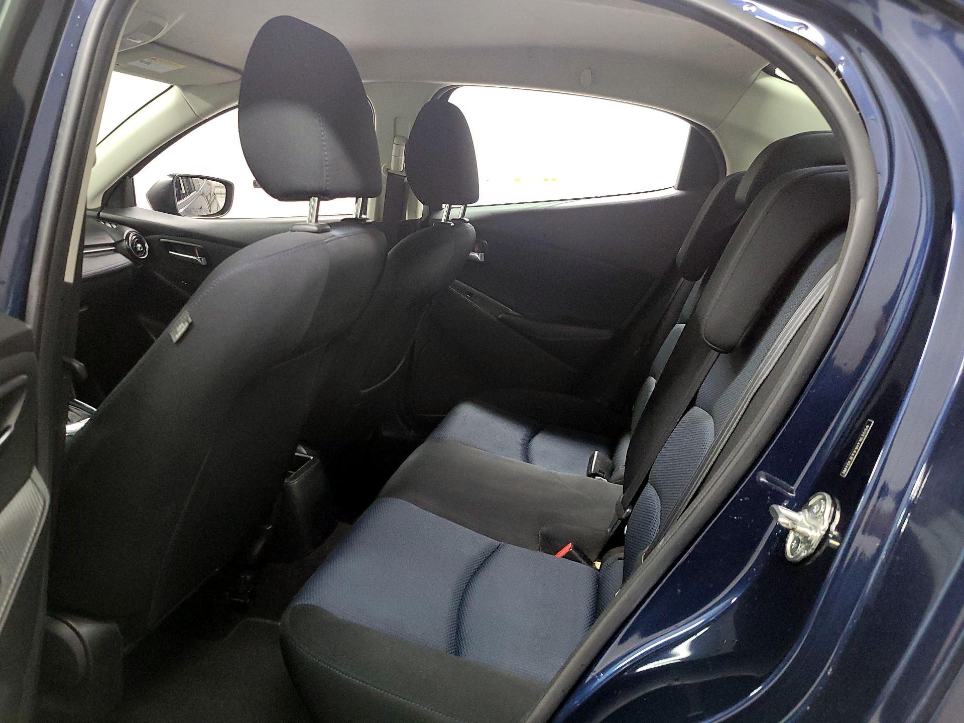 Thumbnail: 2017 Toyota Yaris iA - 17