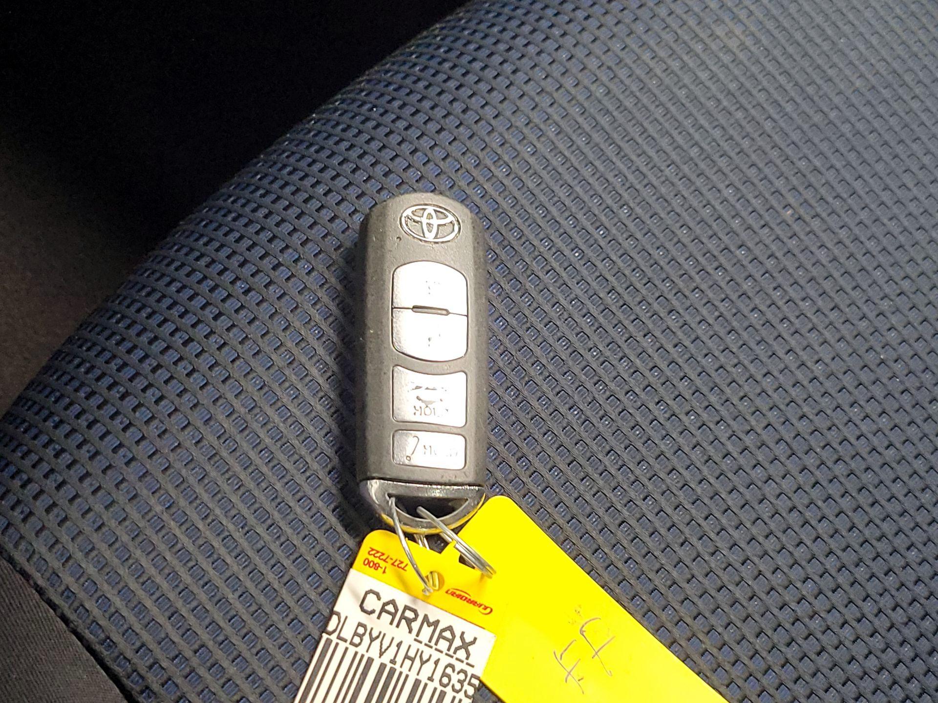 Thumbnail: 2017 Toyota Yaris iA - 20