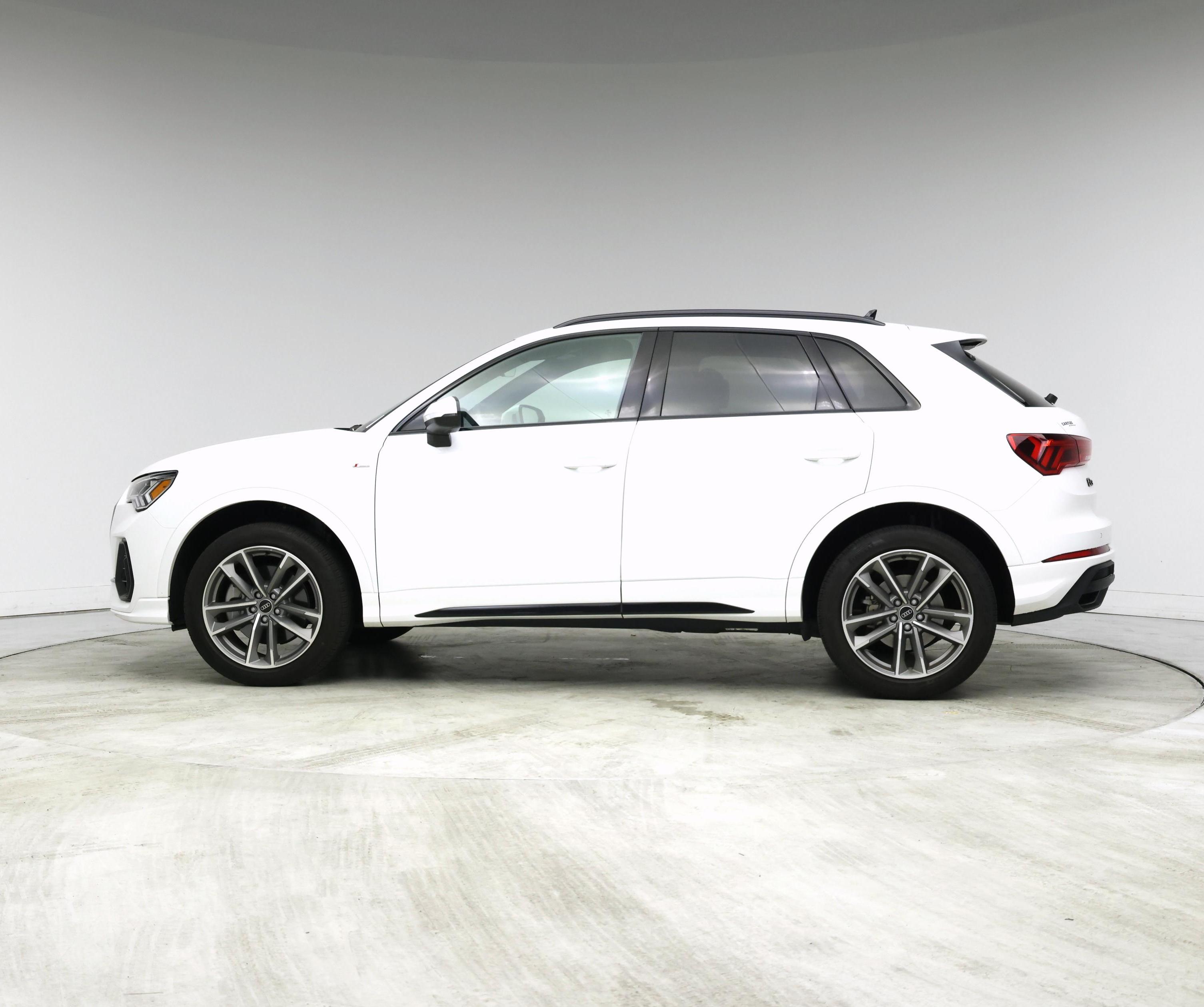 Thumbnail: 2023 Audi Q3 - 3