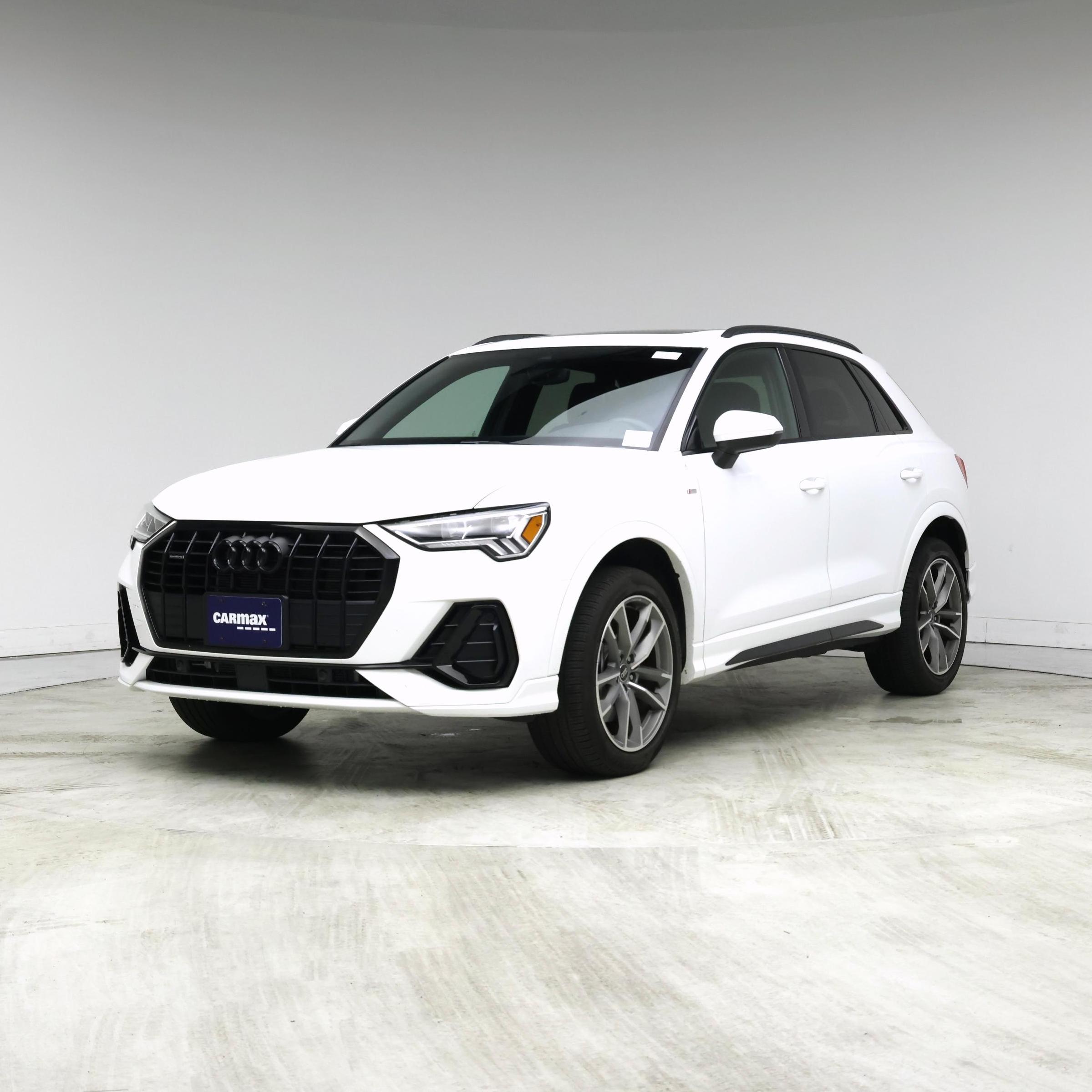 Thumbnail: 2023 Audi Q3 - 4