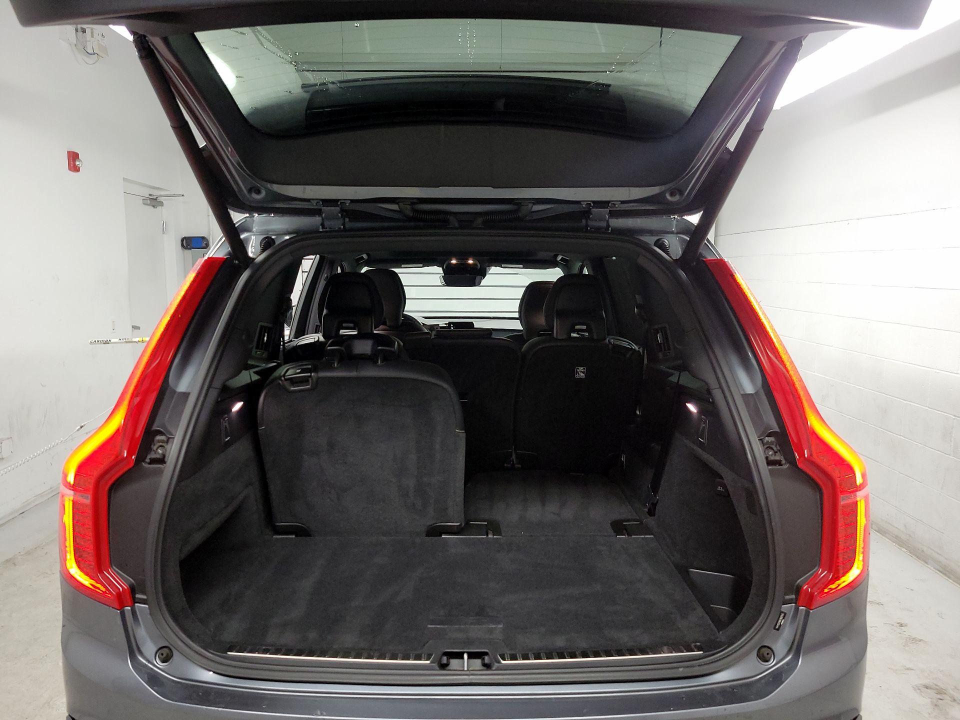 Thumbnail: 2019 Volvo XC90 - 20