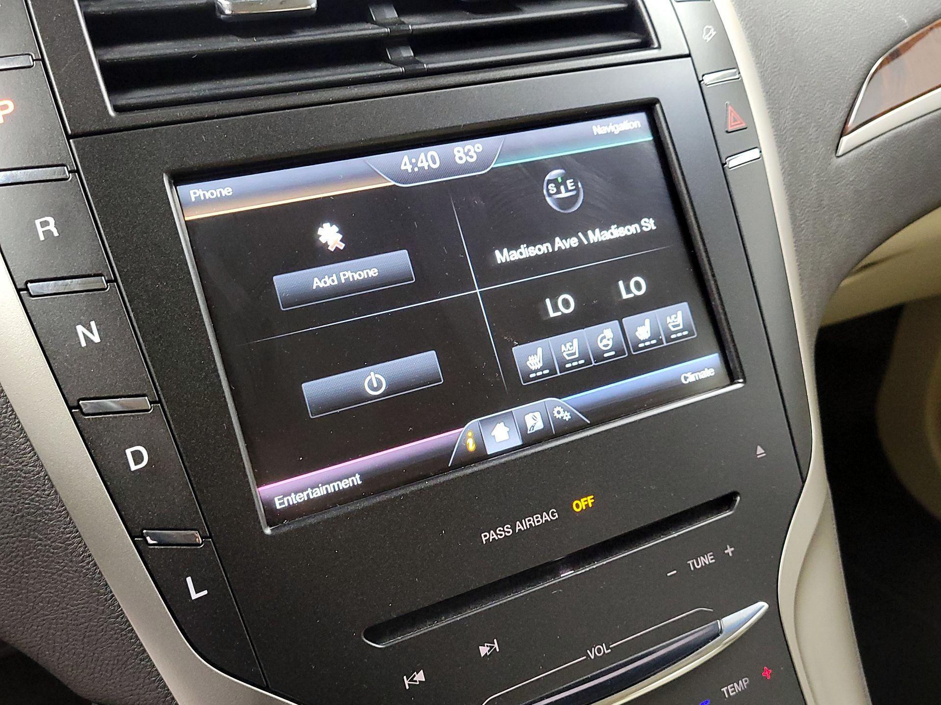 Thumbnail: 2015 Lincoln MKZ - 16